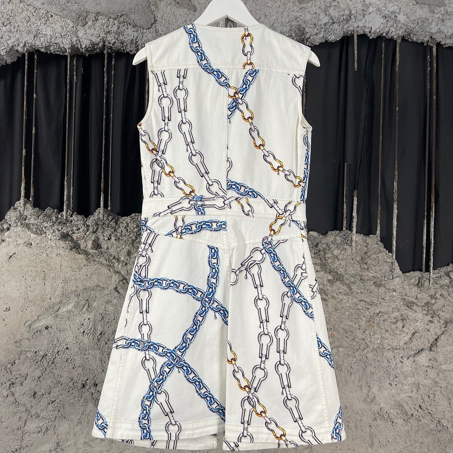 Louis Vuitton Louis Vuitton Chain Print Mini Dress Size 34 Size XS / US 0-2 / IT 36-38 - 2 Thumbnail