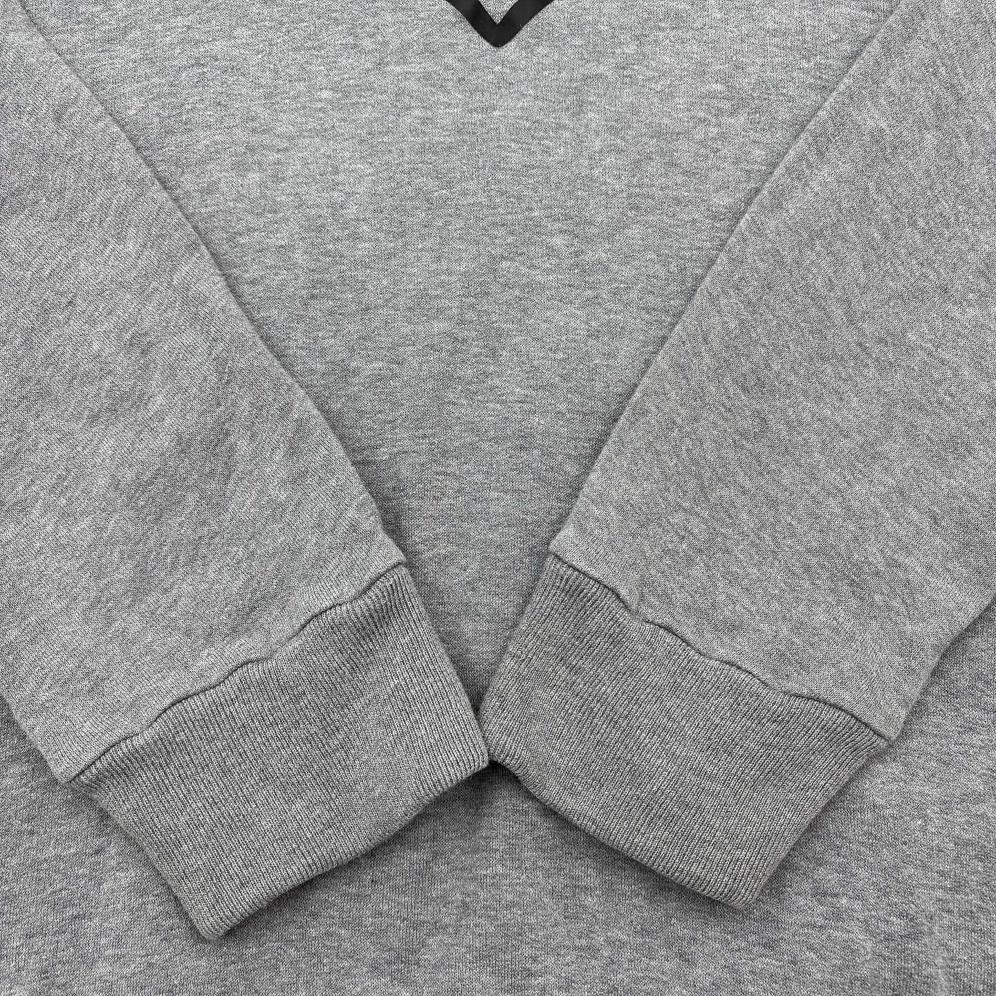 Louis Vuitton Louis Vuitton Heart Logo Sweatshirt Size L Size US L / EU 52-54 / 3 - 10 Thumbnail