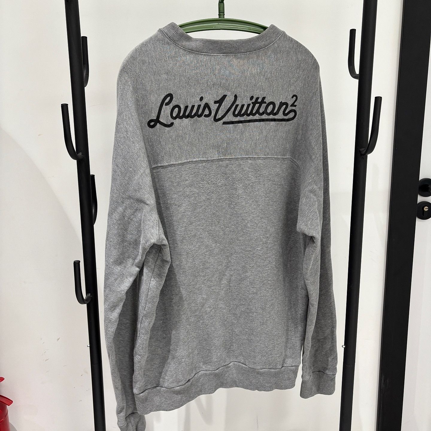 Louis Vuitton Louis Vuitton Heart Logo Sweatshirt Size L Size US L / EU 52-54 / 3 - 2 Thumbnail