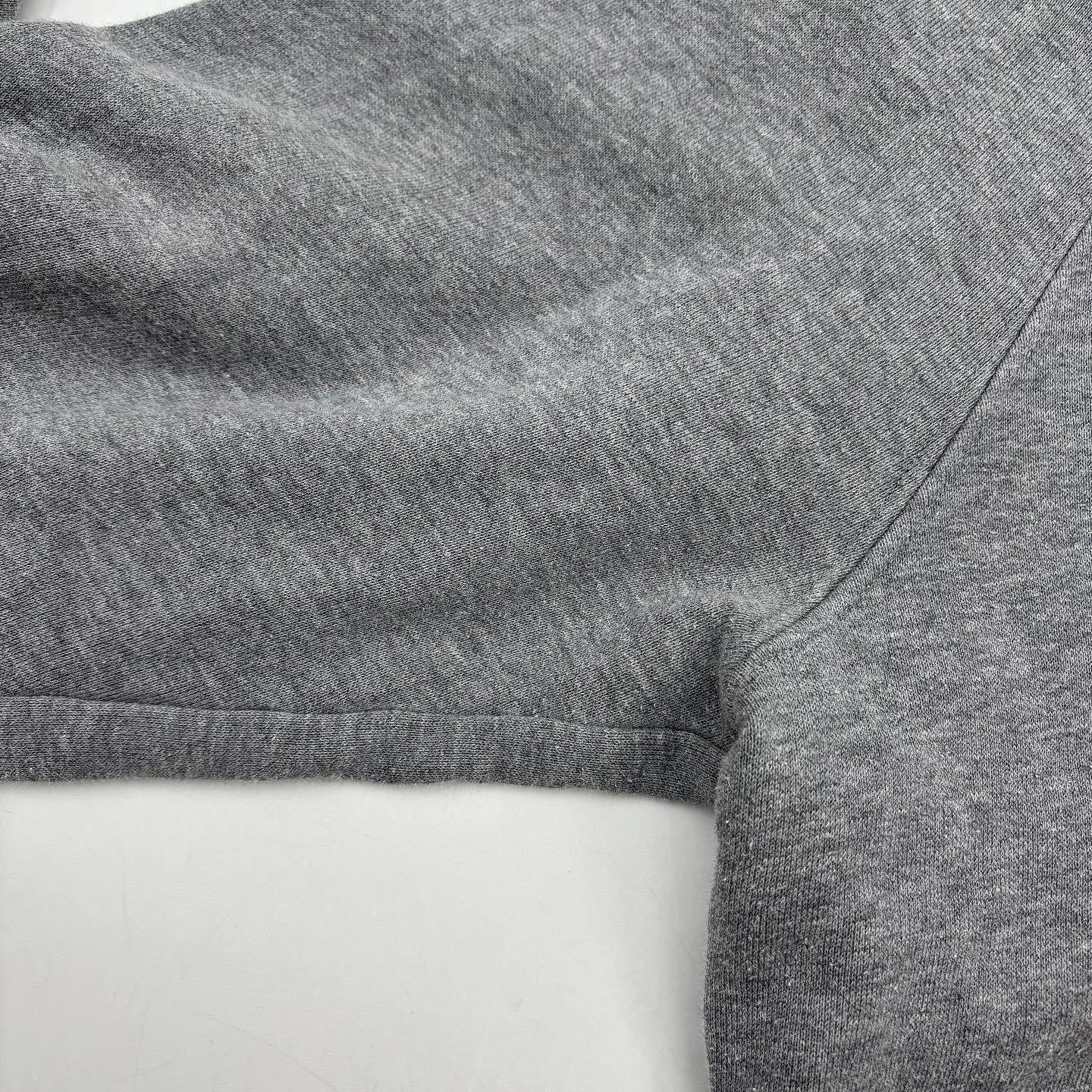 Louis Vuitton Louis Vuitton Heart Logo Sweatshirt Size L Size US L / EU 52-54 / 3 - 16 Thumbnail