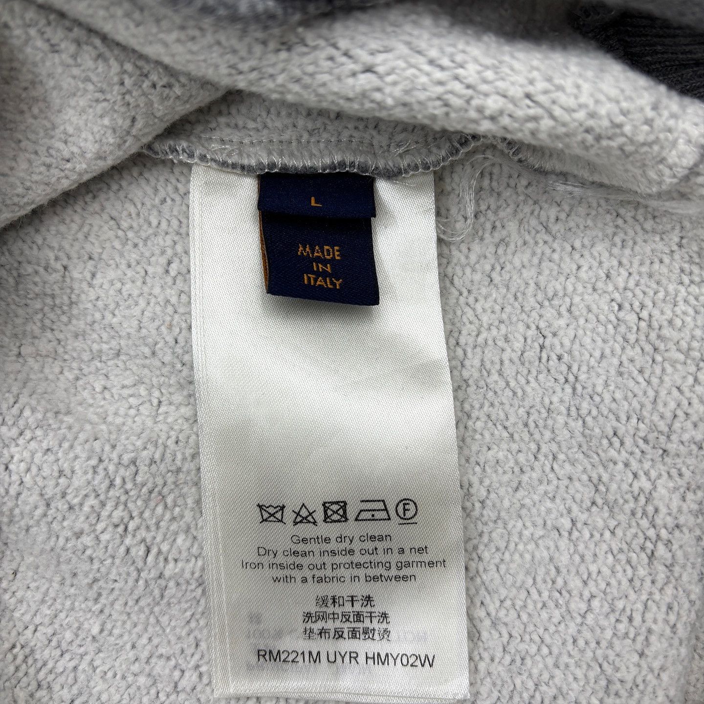 Louis Vuitton Louis Vuitton Heart Logo Sweatshirt Size L Size US L / EU 52-54 / 3 - 5 Thumbnail