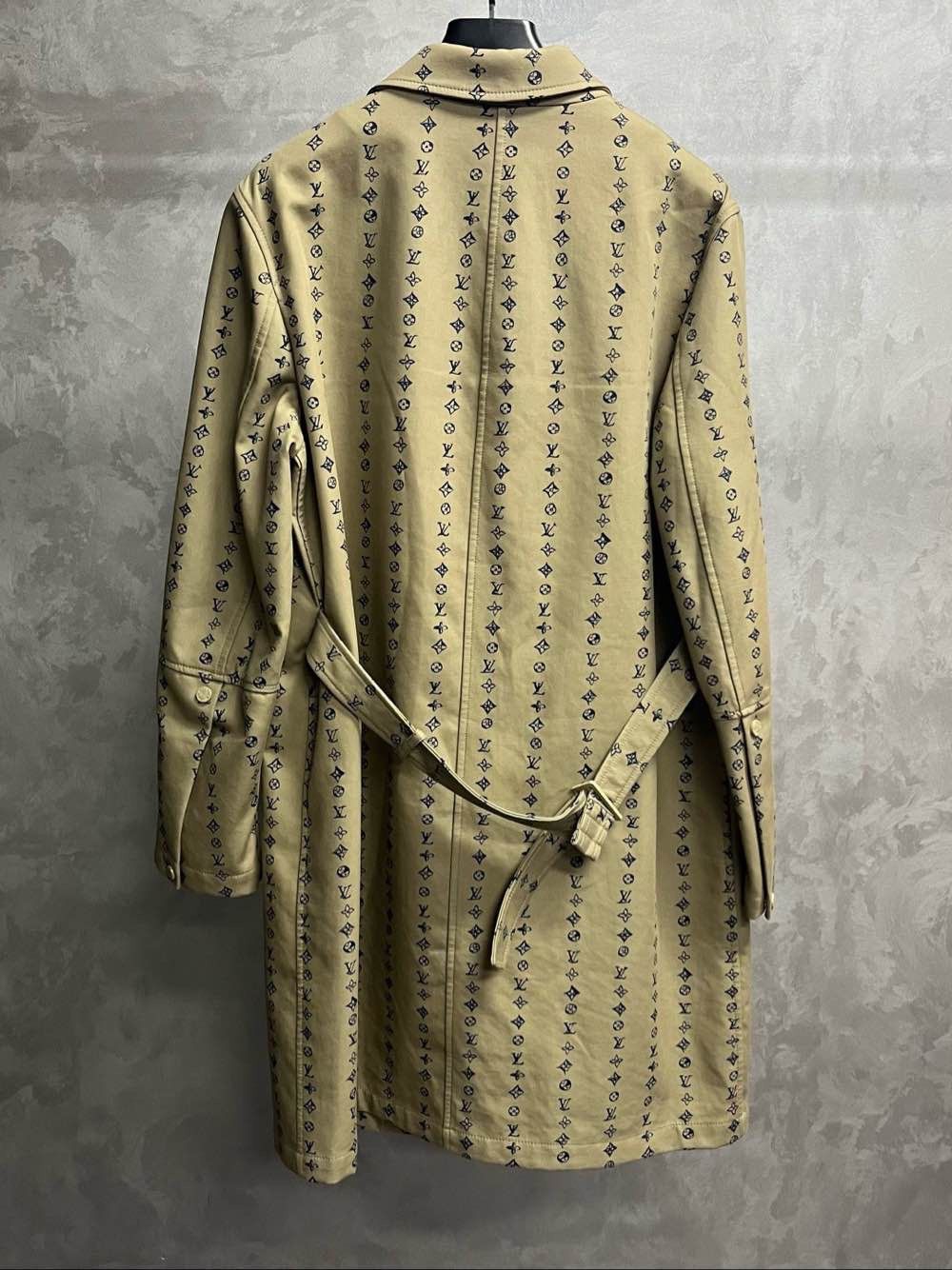 Louis Vuitton Louis Vuitton Monogram Cotton Long Coat Size M Size US M / EU 48-50 / 2 - 2 Thumbnail