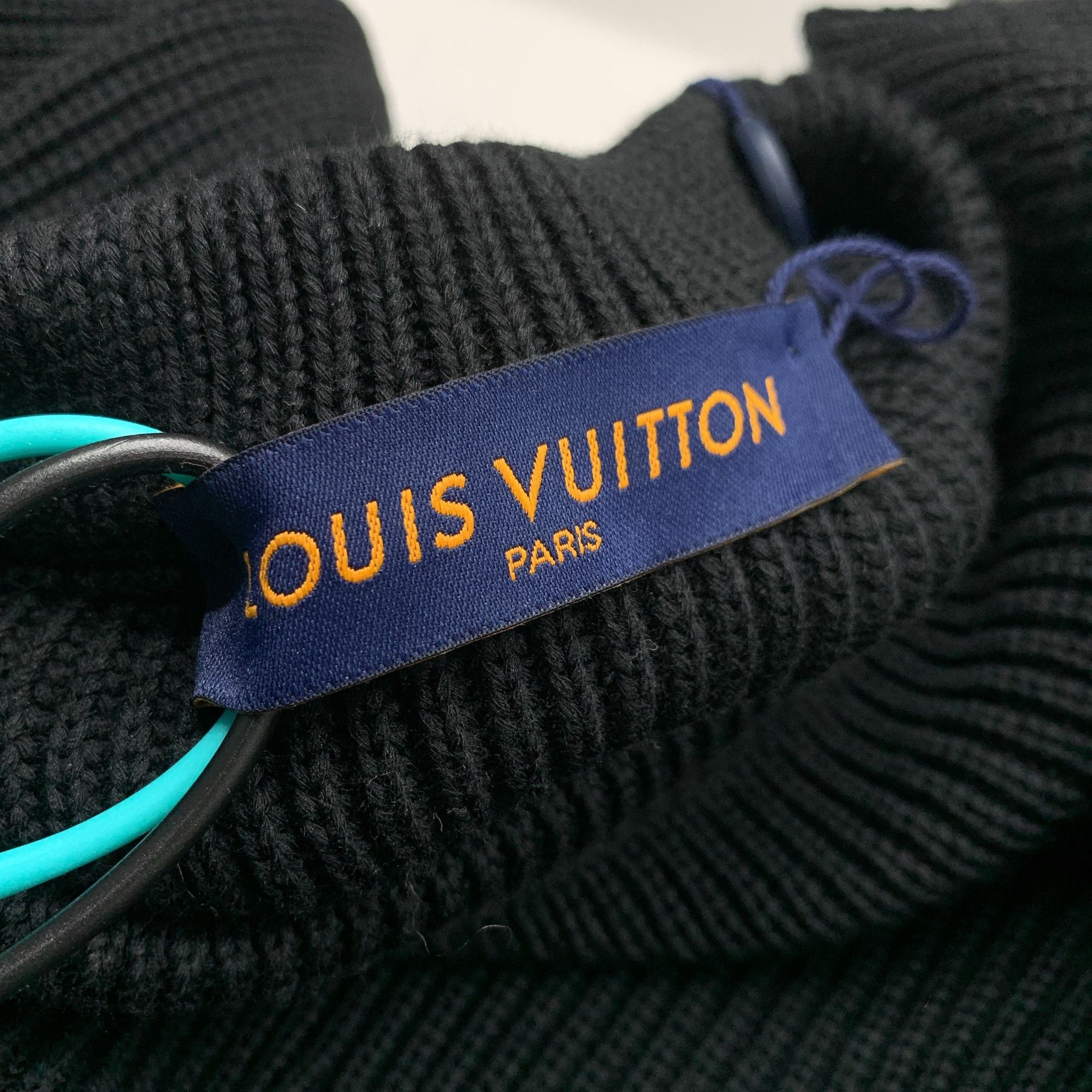 Louis Vuitton Louis Vuitton Teddy Bear Knit Sweater Size M Size US M / EU 48-50 / 2 - 3 Thumbnail
