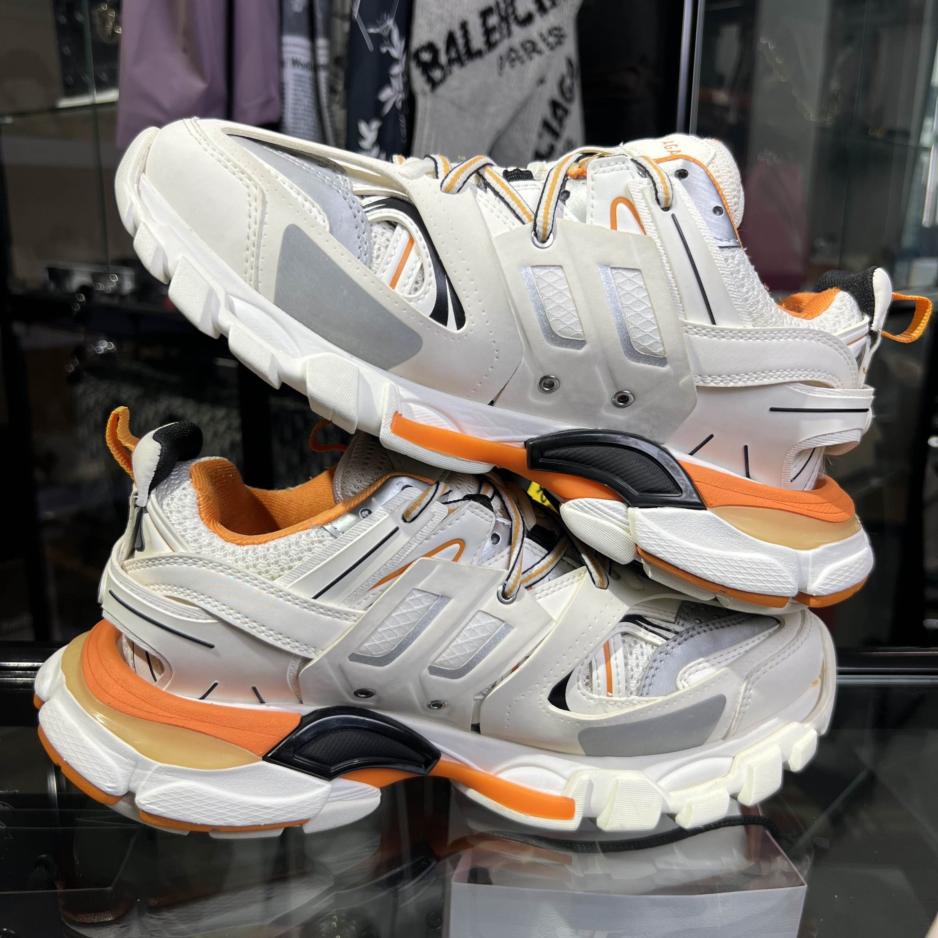 Balenciaga Balenciaga Track Sneakers White Orange Size 38 Size US 8 / IT 38 - 8 Thumbnail