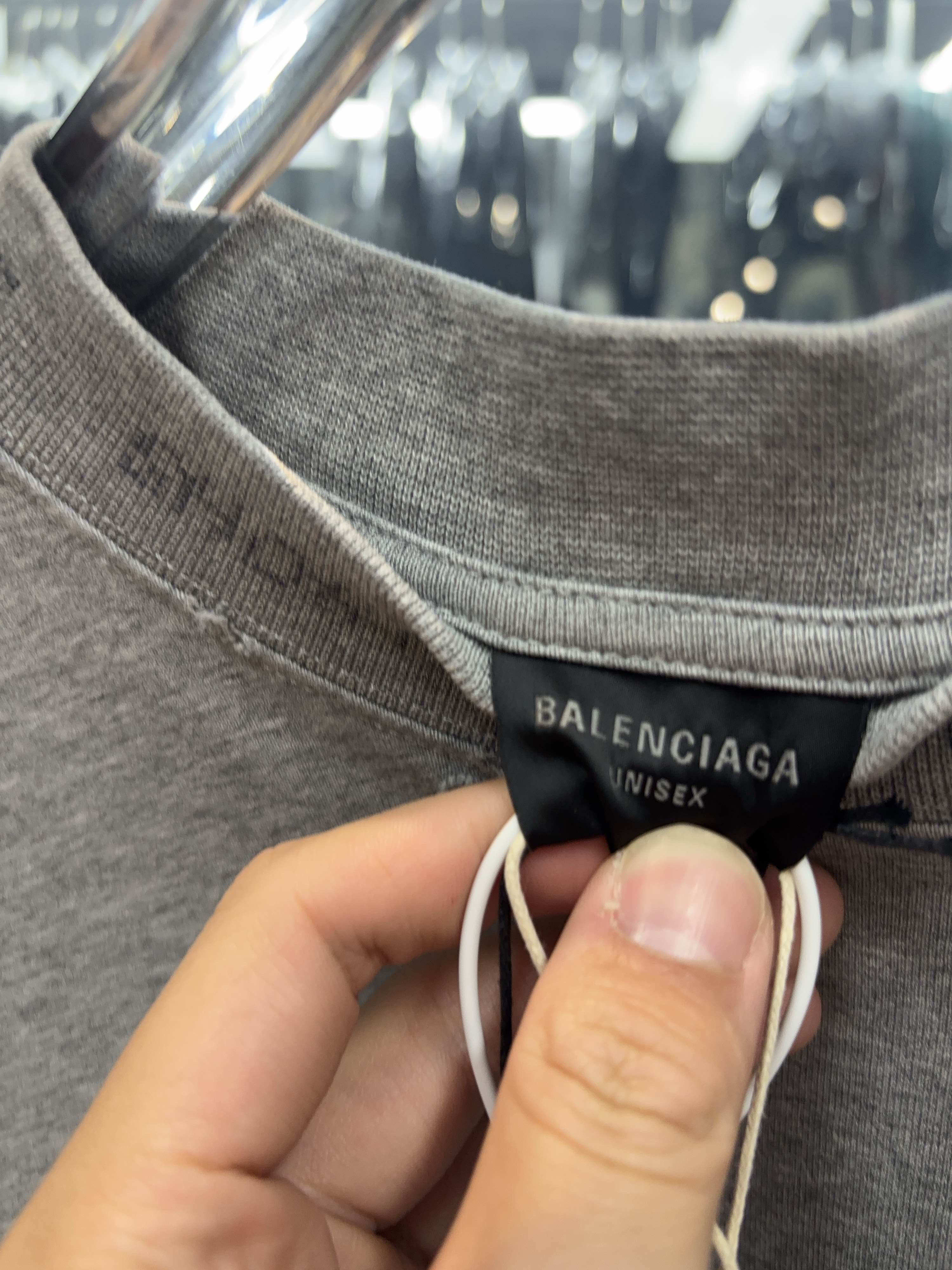 Balenciaga Balenciaga Handjet Print T-Shirt Size XS Size US XS / EU 42 / 0 - 3 Thumbnail