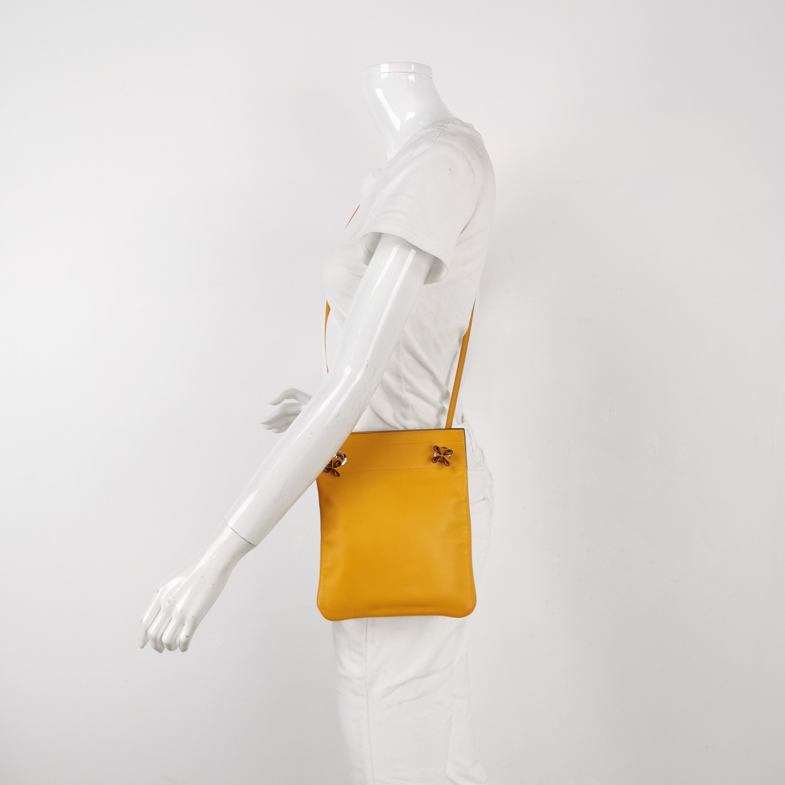 Hermes Hermes Women os Shoulder Bags Size ONE SIZE - 2 Thumbnail