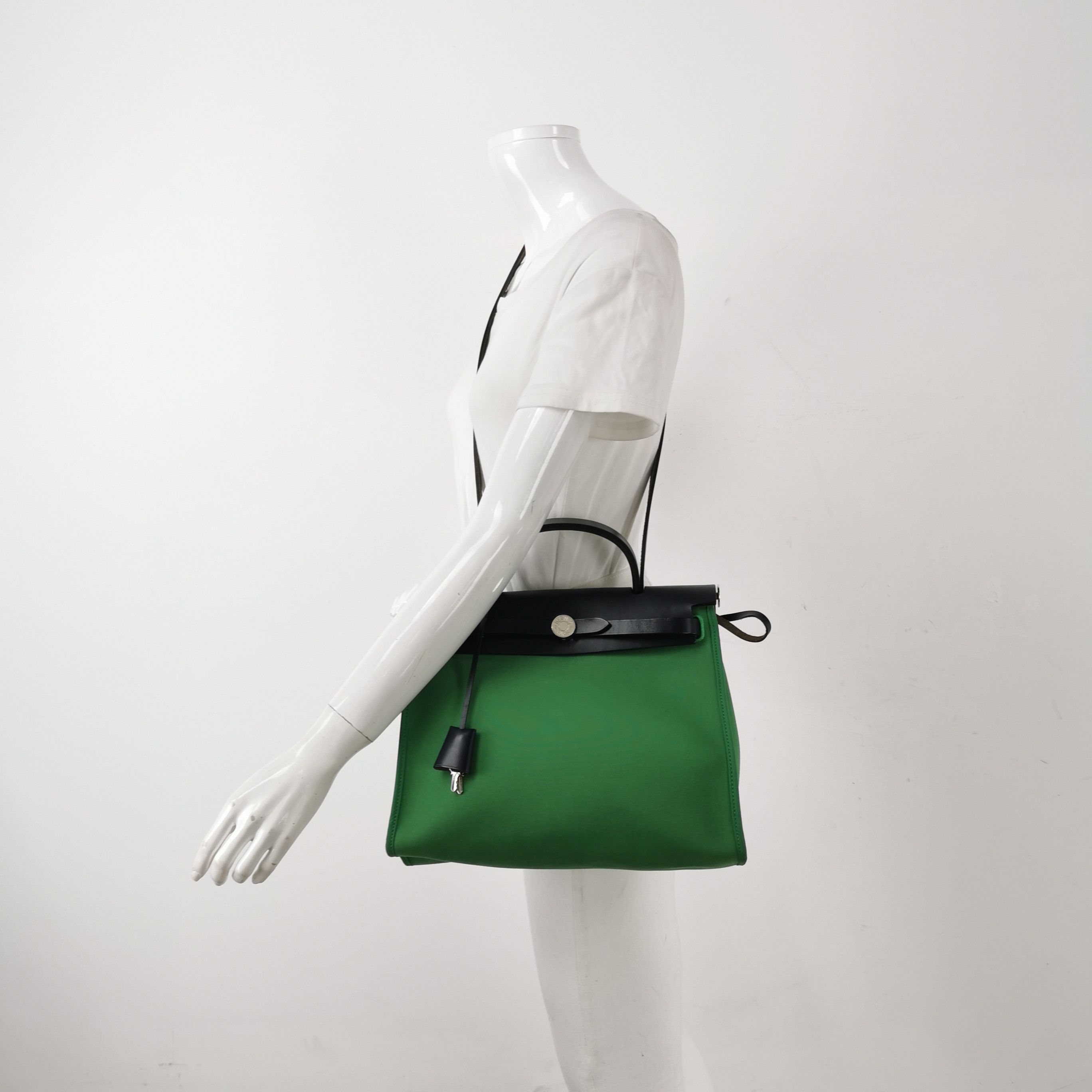Hermes Hermes Women os Shoulder Bags Size ONE SIZE - 2 Thumbnail