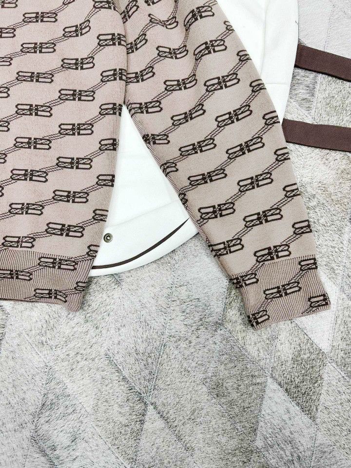 Balenciaga Balenciaga All-over Logo Sweater Size M Size US M / EU 48-50 / 2 - 8 Thumbnail