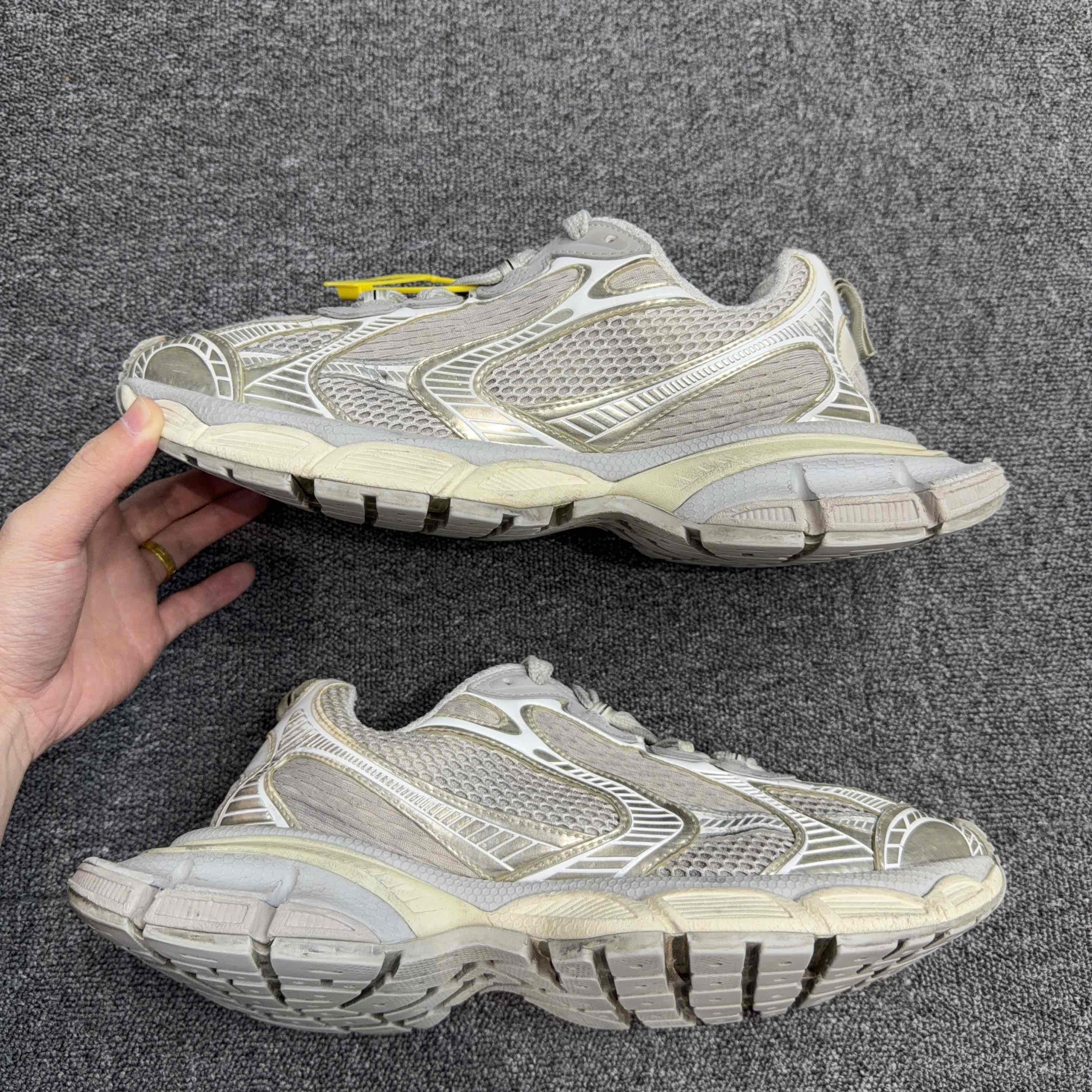 Balenciaga Balenciaga Beige 3XL Sneakers Size US 9 / EU 42 Size US 9 / EU 42 - 6 Thumbnail
