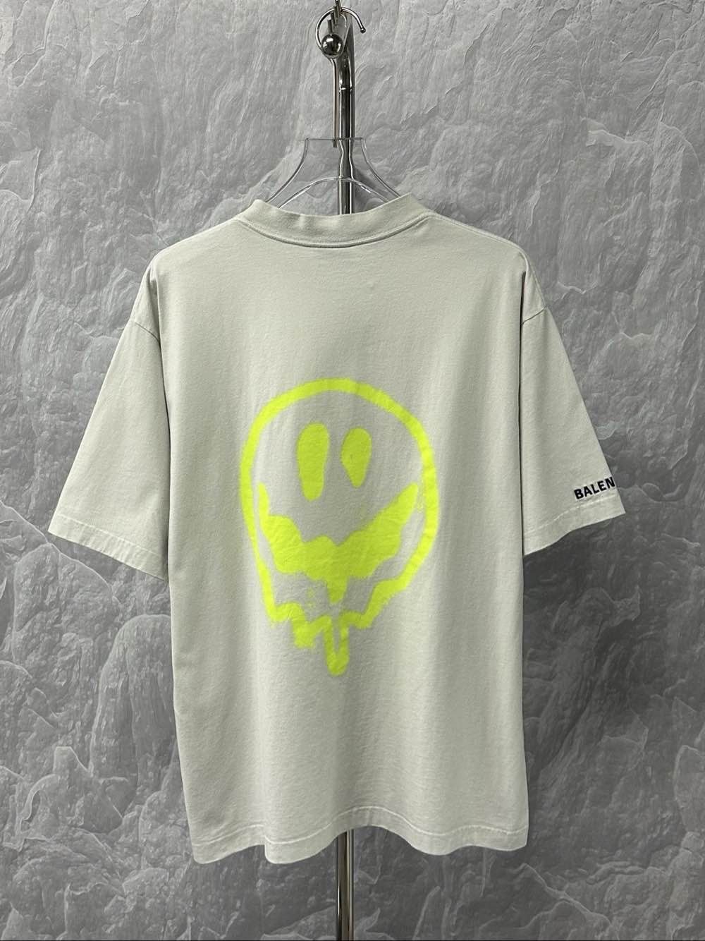 Balenciaga Balenciaga Alien Print T-Shirt US M Size US M / EU 48-50 / 2 - 2 Thumbnail
