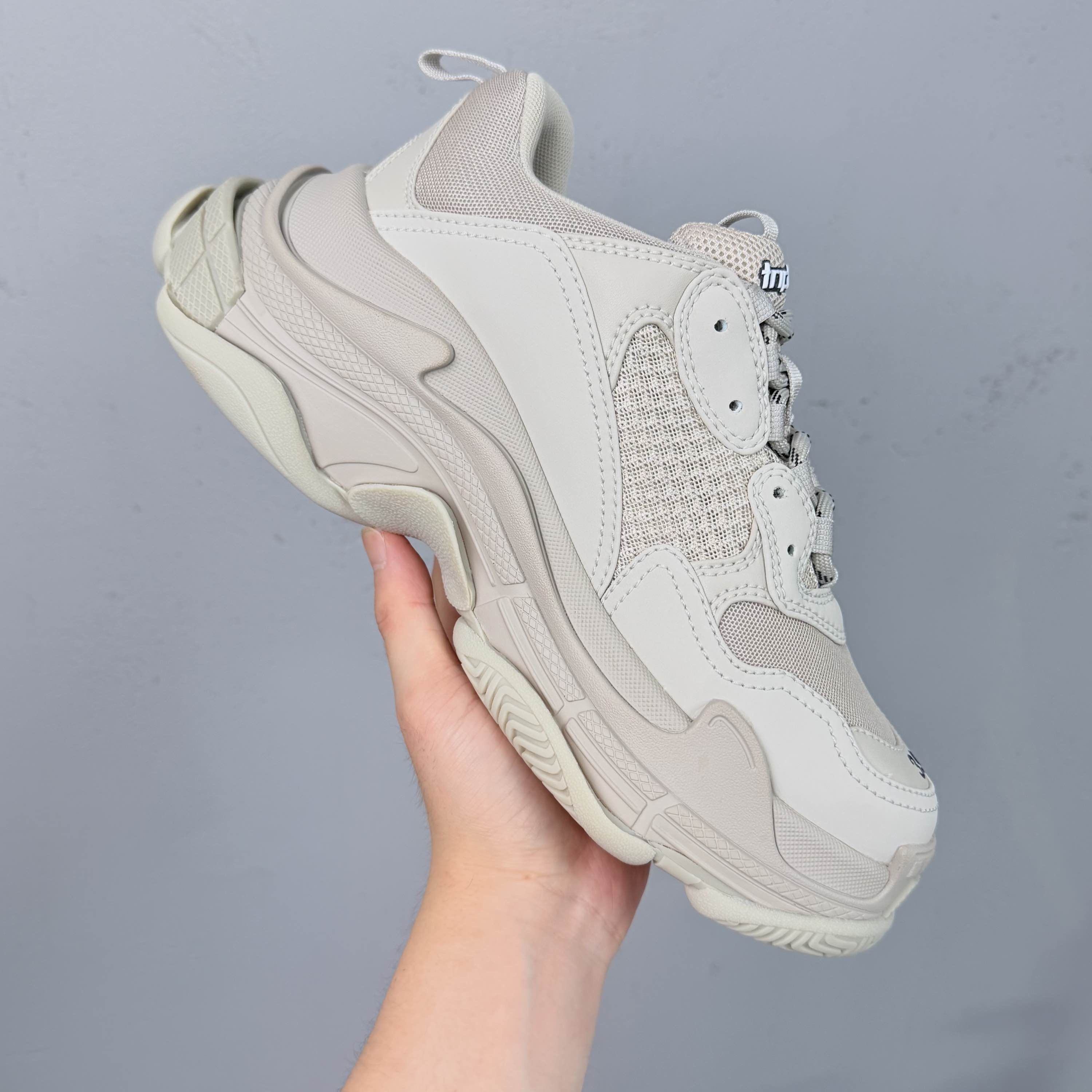Balenciaga Balenciaga Triple S Beige Sneakers Size 39 Size US 6 / EU 39 - 12 Thumbnail