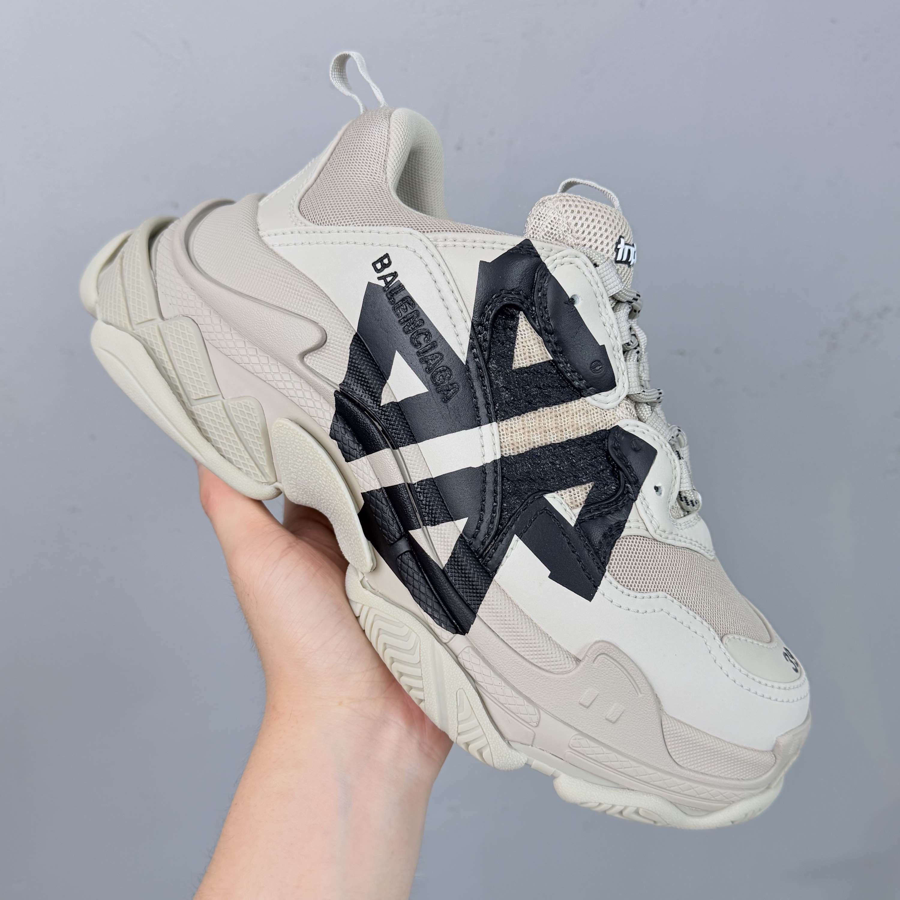 Balenciaga Balenciaga Triple S Beige Sneakers Size 39 Size US 6 / EU 39 - 17 Thumbnail