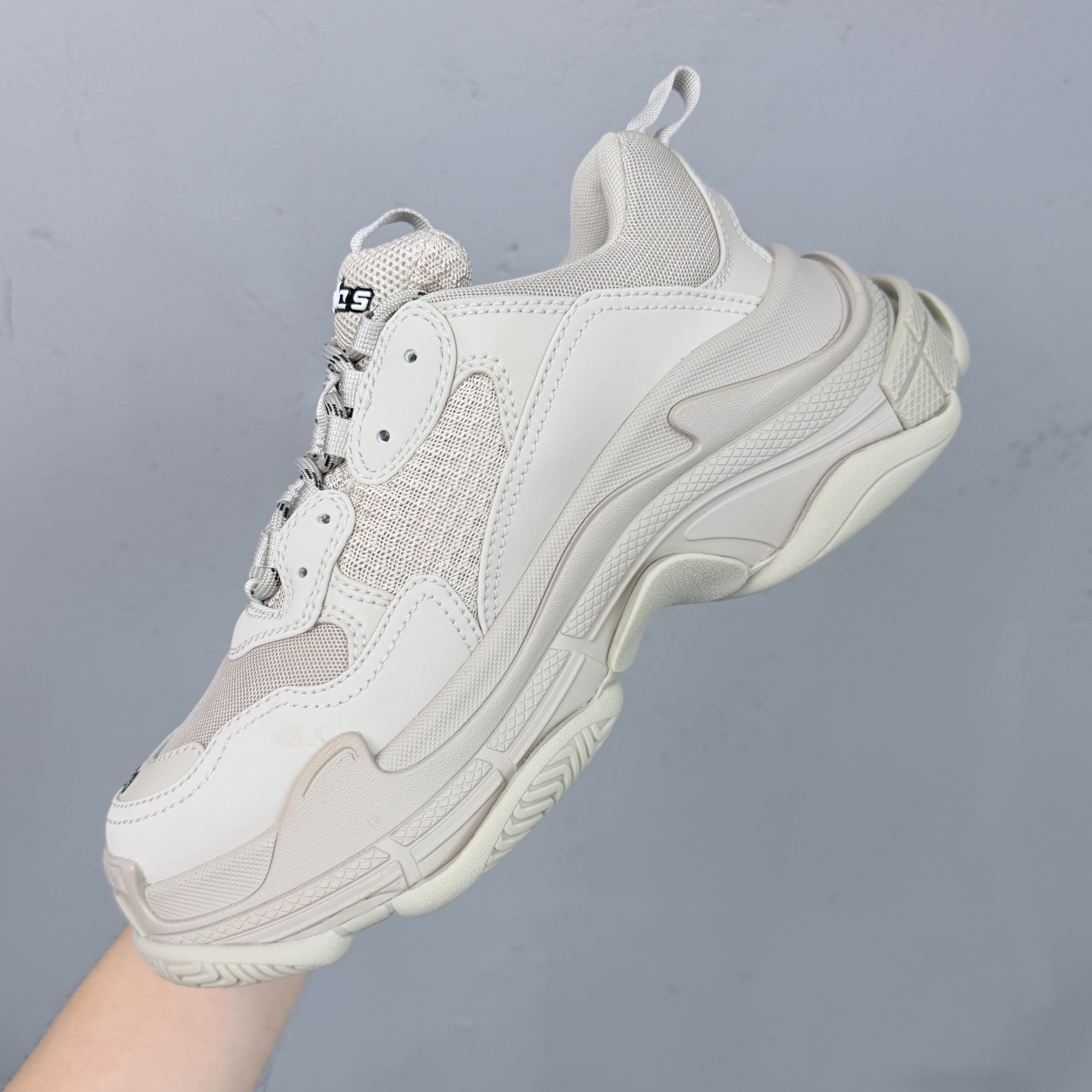 Balenciaga Balenciaga Triple S Beige Sneakers Size 39 Size US 6 / EU 39 - 16 Thumbnail
