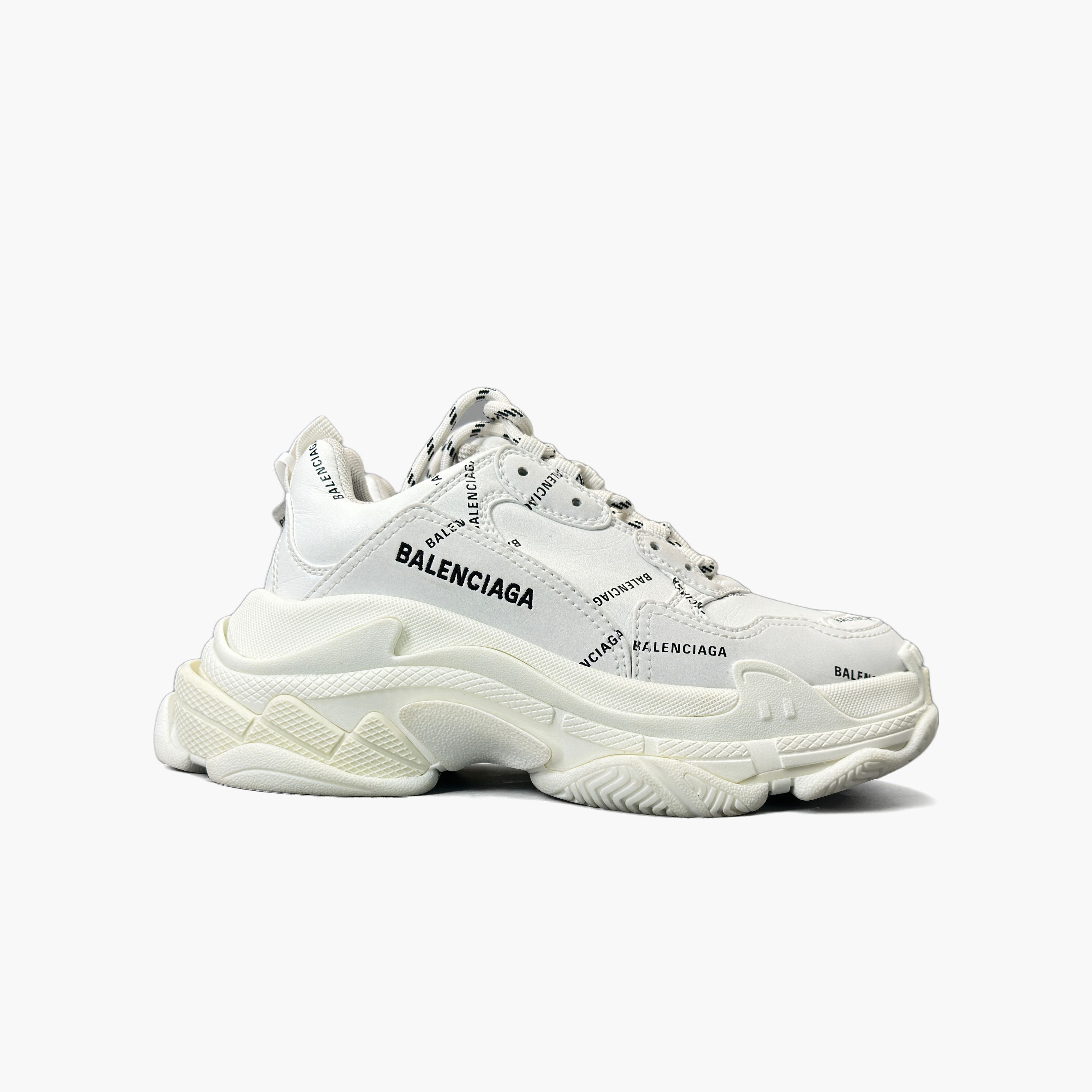 Balenciaga Balenciaga Triple S All-Over Logo Sneakers Size 36 Size US 6 / IT 36 - 4 Thumbnail