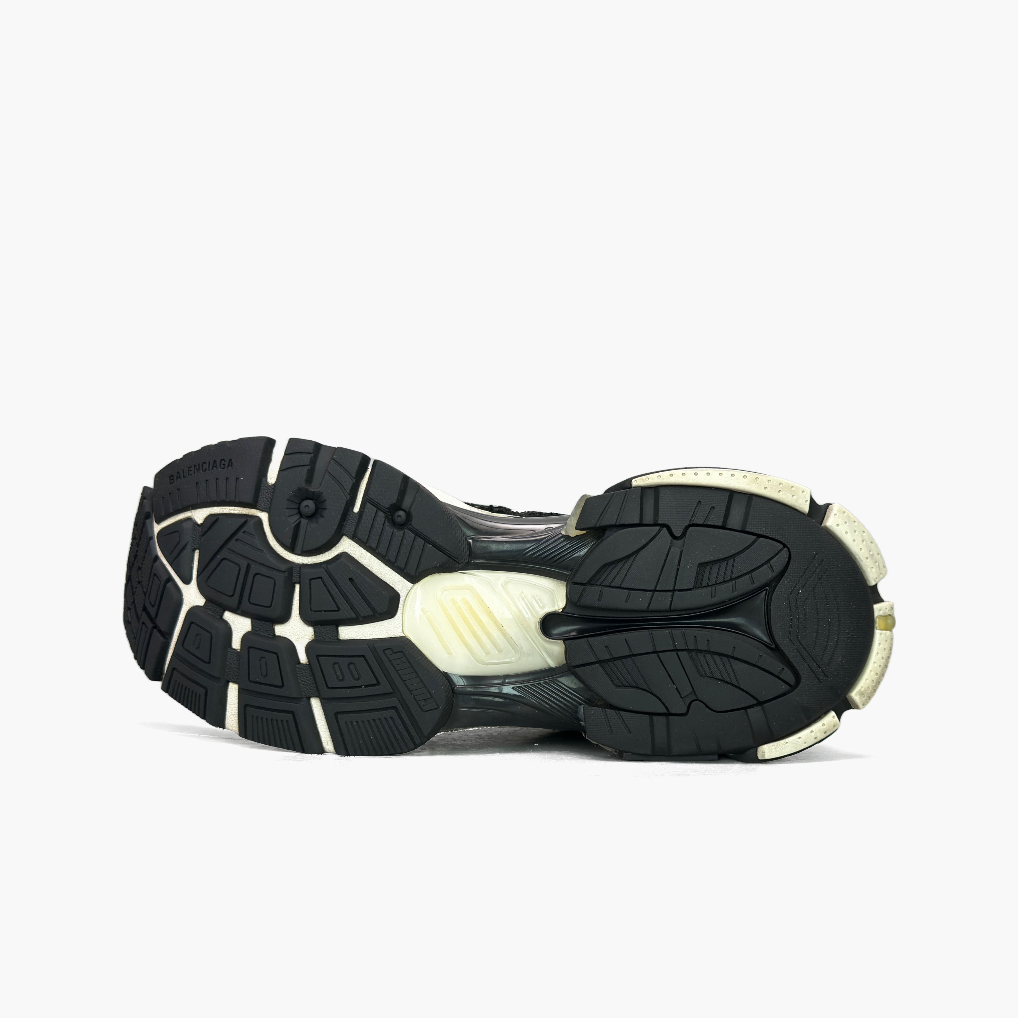 Balenciaga Balenciaga Runner Sneakers US 8 Size US 8 / EU 41 - 8 Thumbnail