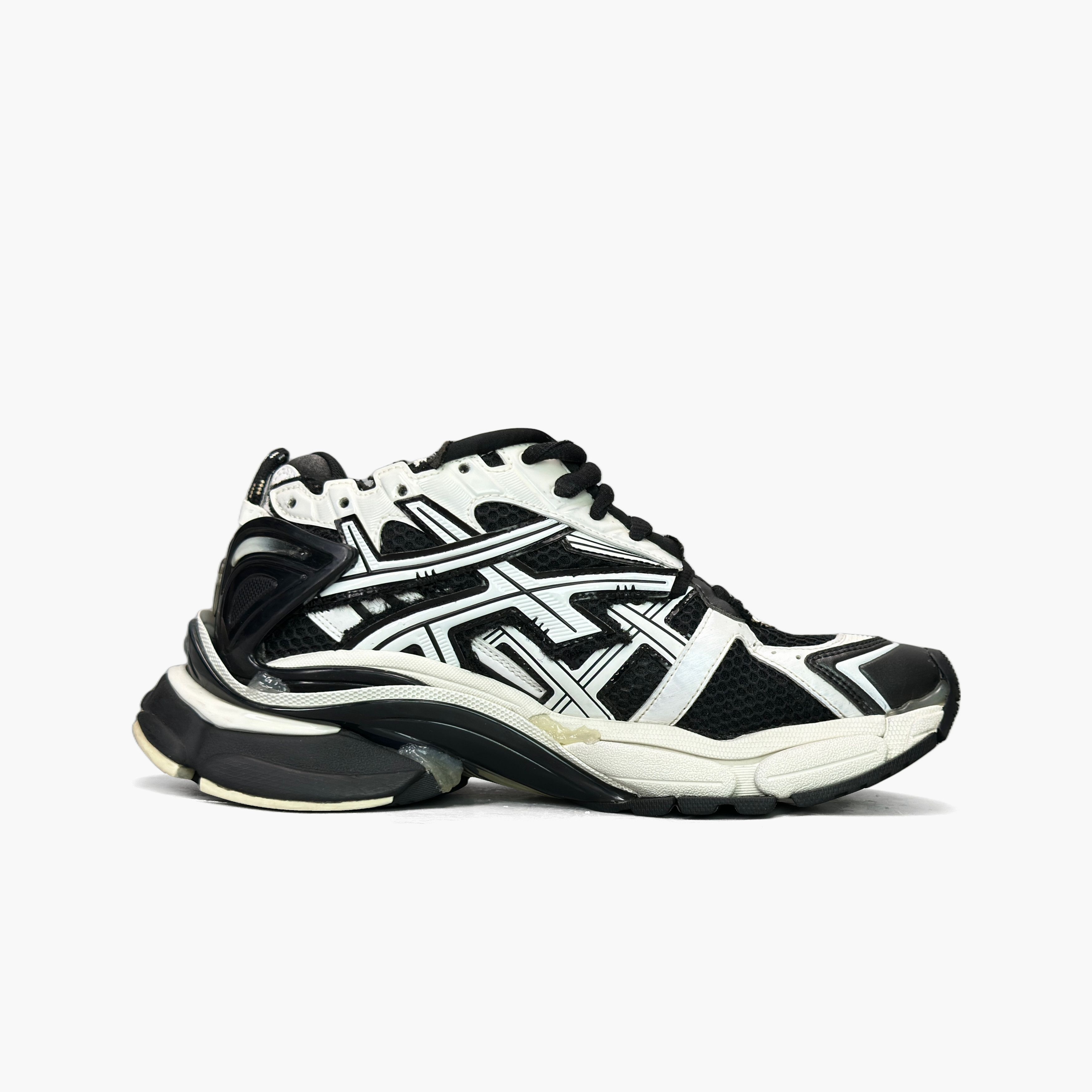 Balenciaga Balenciaga Runner Sneakers US 8 Size US 8 / EU 41 - 2 Thumbnail