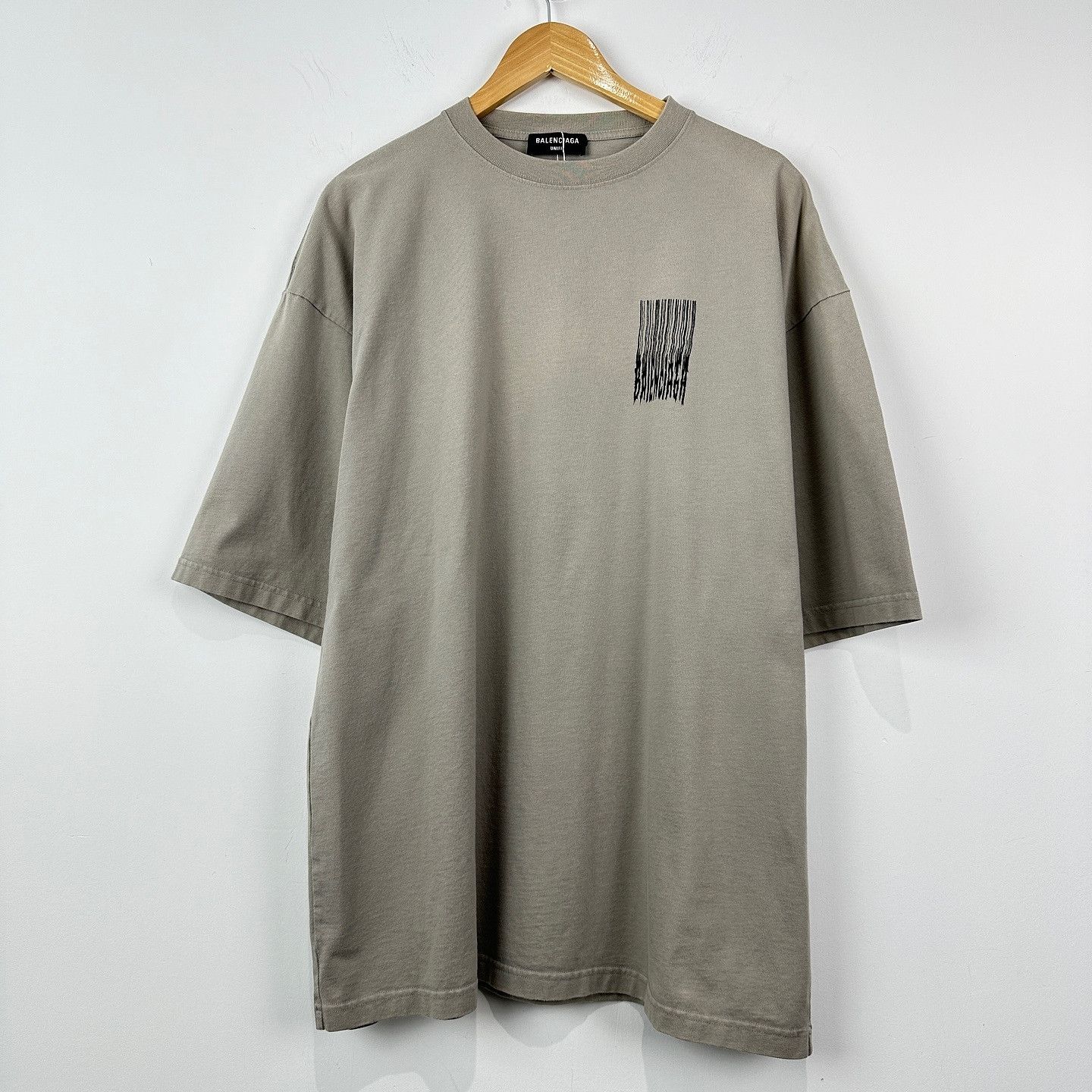 Balenciaga Balenciaga Glitch Logo T-Shirt Size S Size US S / EU 44-46 / 1 - 6 Thumbnail