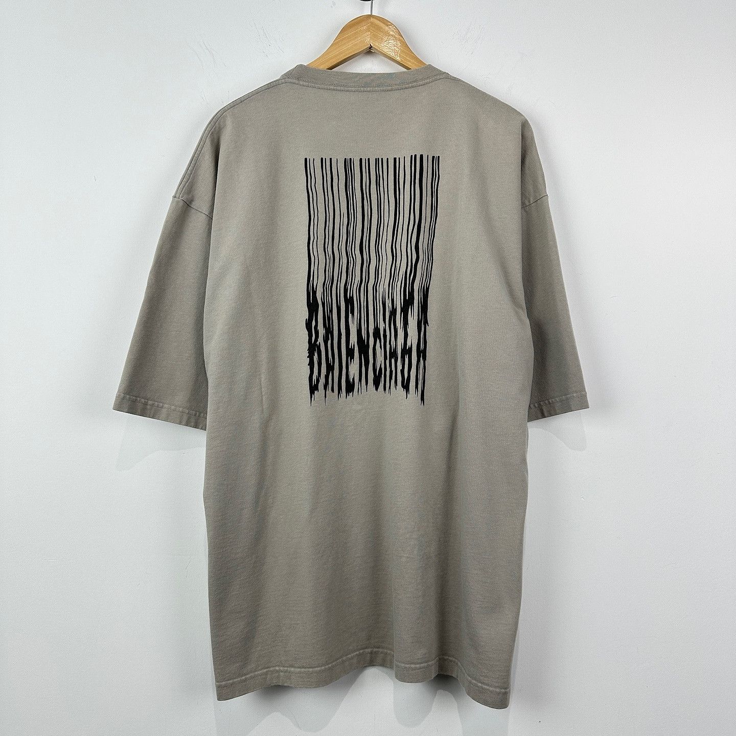 Balenciaga Balenciaga Glitch Logo T-Shirt Size S Size US S / EU 44-46 / 1 - 2 Thumbnail