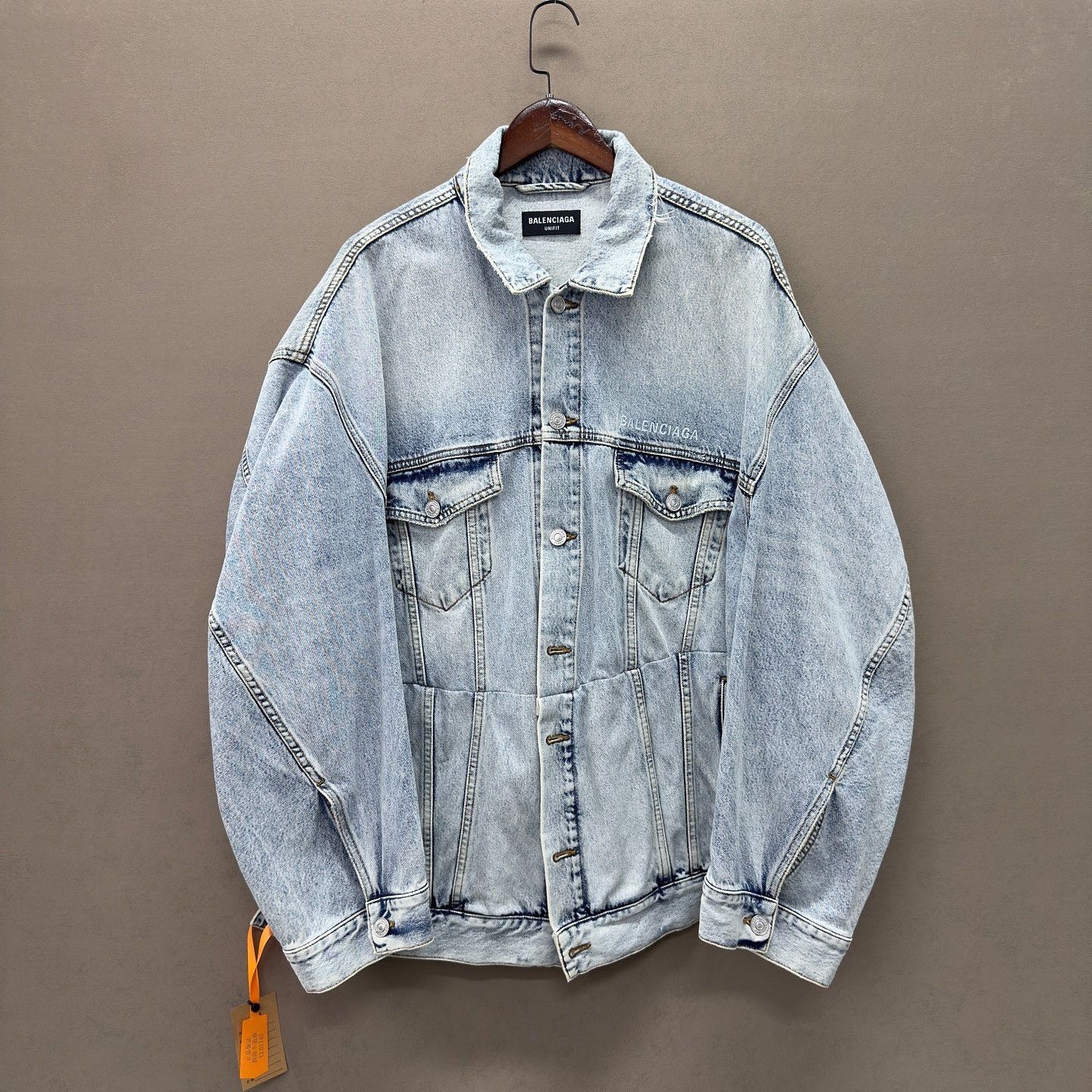 Balenciaga Balenciaga UNIFIT Denim Jacket Size L Size US L / EU 52-54 / 3 - 7 Thumbnail