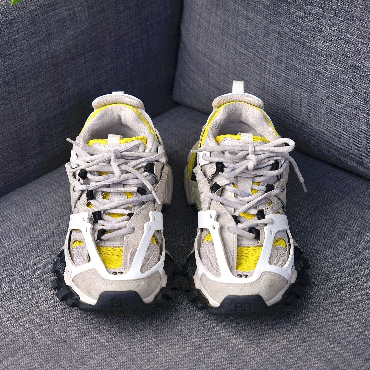 Balenciaga Balenciaga Multi Track Sneakers Size 37 Size US 7 / IT 37 - 2 Thumbnail