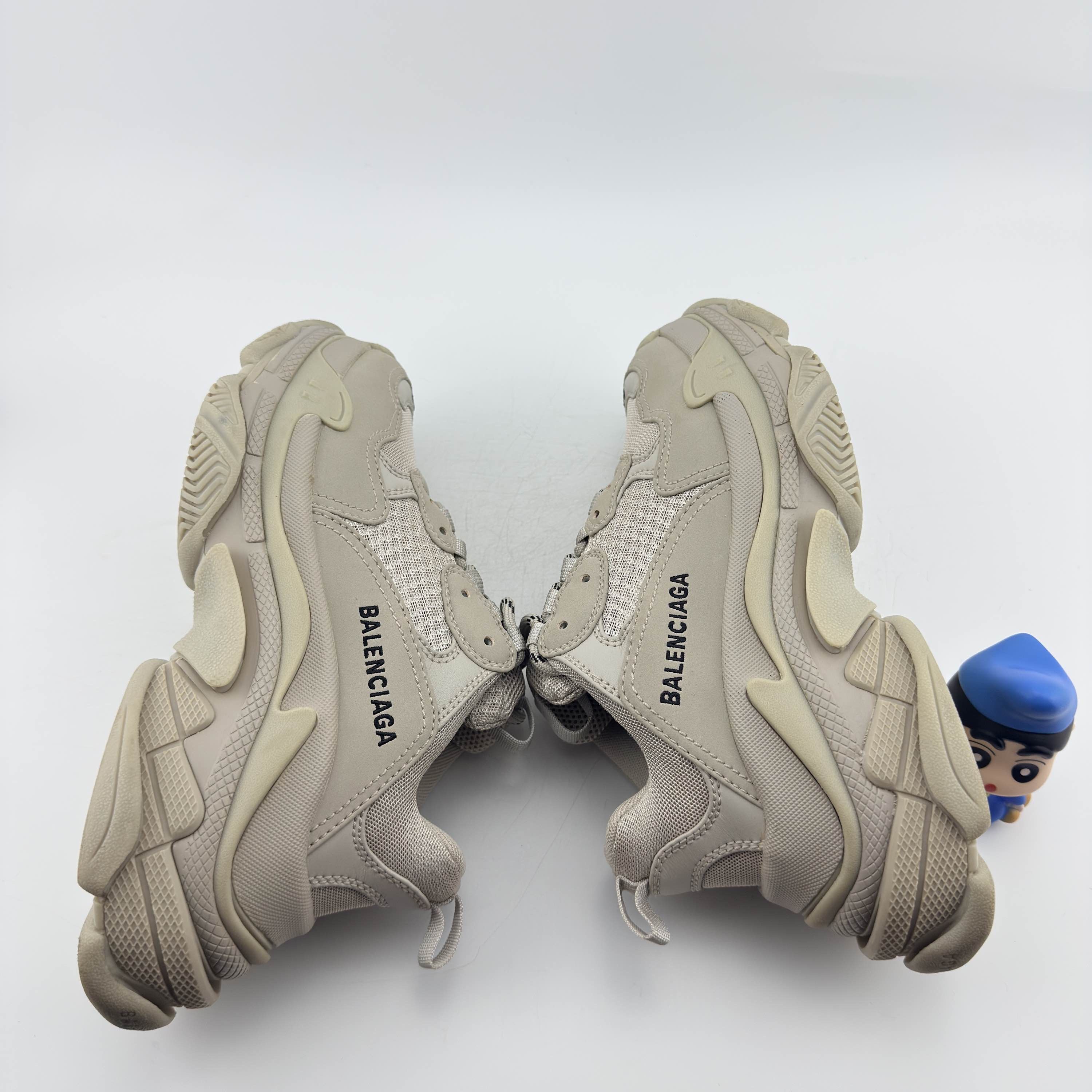 Balenciaga Balenciaga Triple S Beige Sneakers Size 36 Size US 6 / IT 36 - 6 Thumbnail