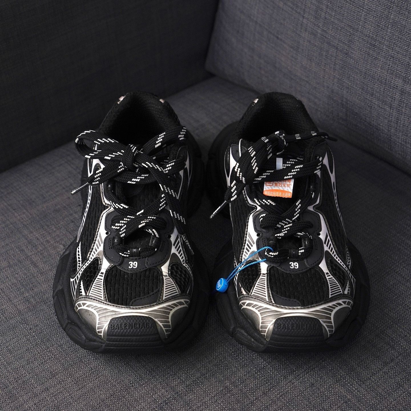 Balenciaga Balenciaga Track Sneakers Size 39 Size US 6 / EU 39 - 2 Thumbnail