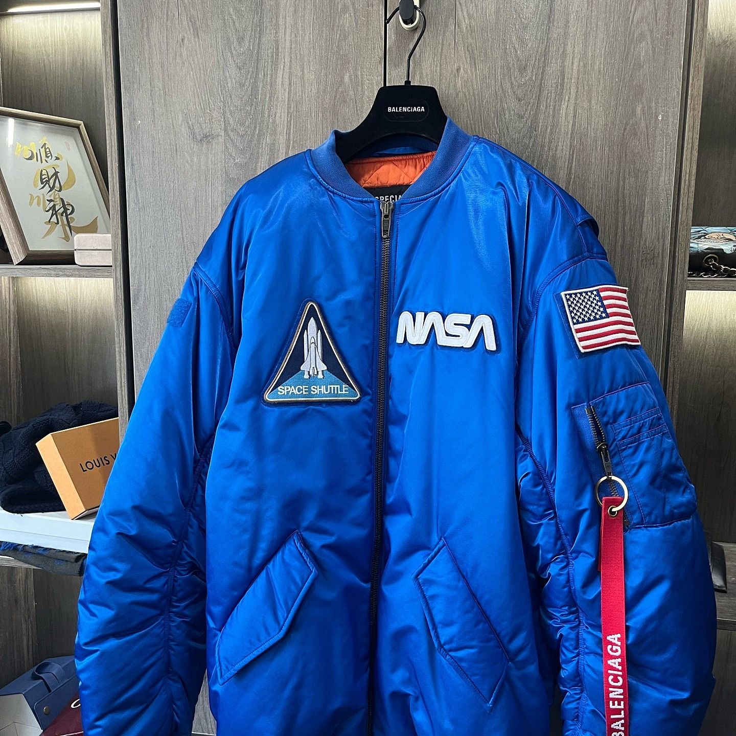 Balenciaga Balenciaga NASA Space Shuttle Bomber Jacket Size 46 Size US S / EU 44-46 / 1 - 6 Thumbnail