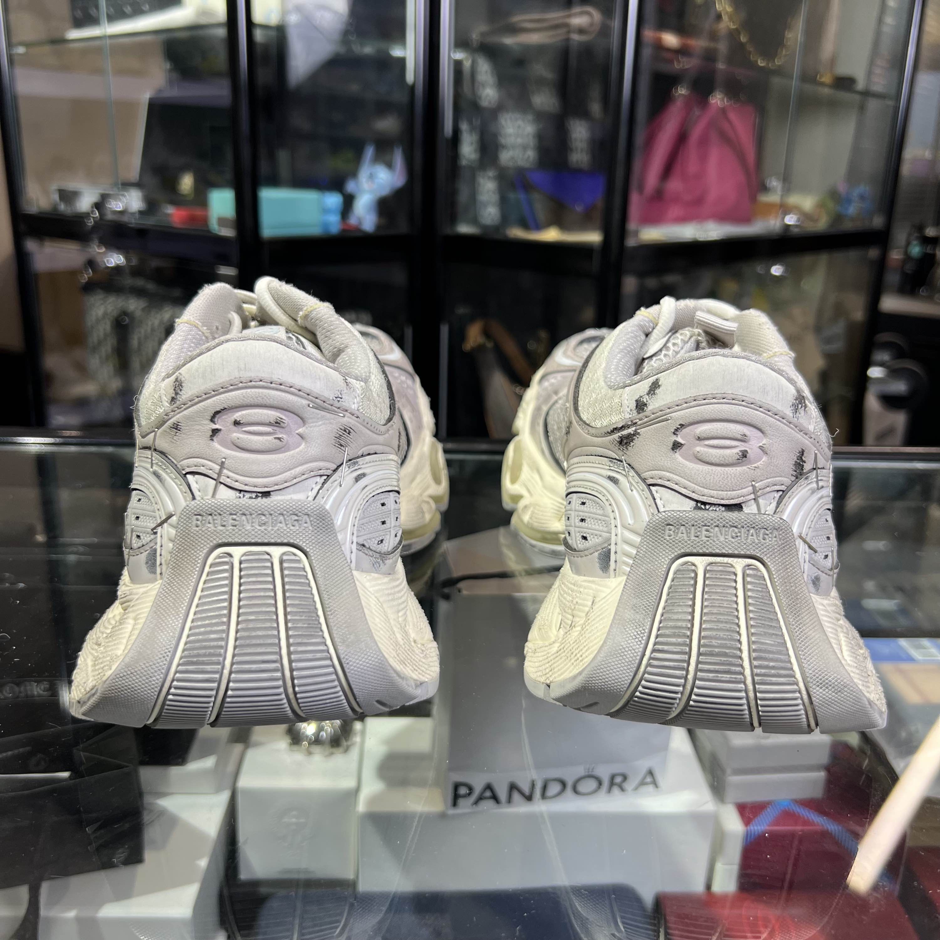 Balenciaga Balenciaga Stapler Low-Top Sneakers US 9 / EU 42 Size US 9 / EU 42 - 3 Thumbnail