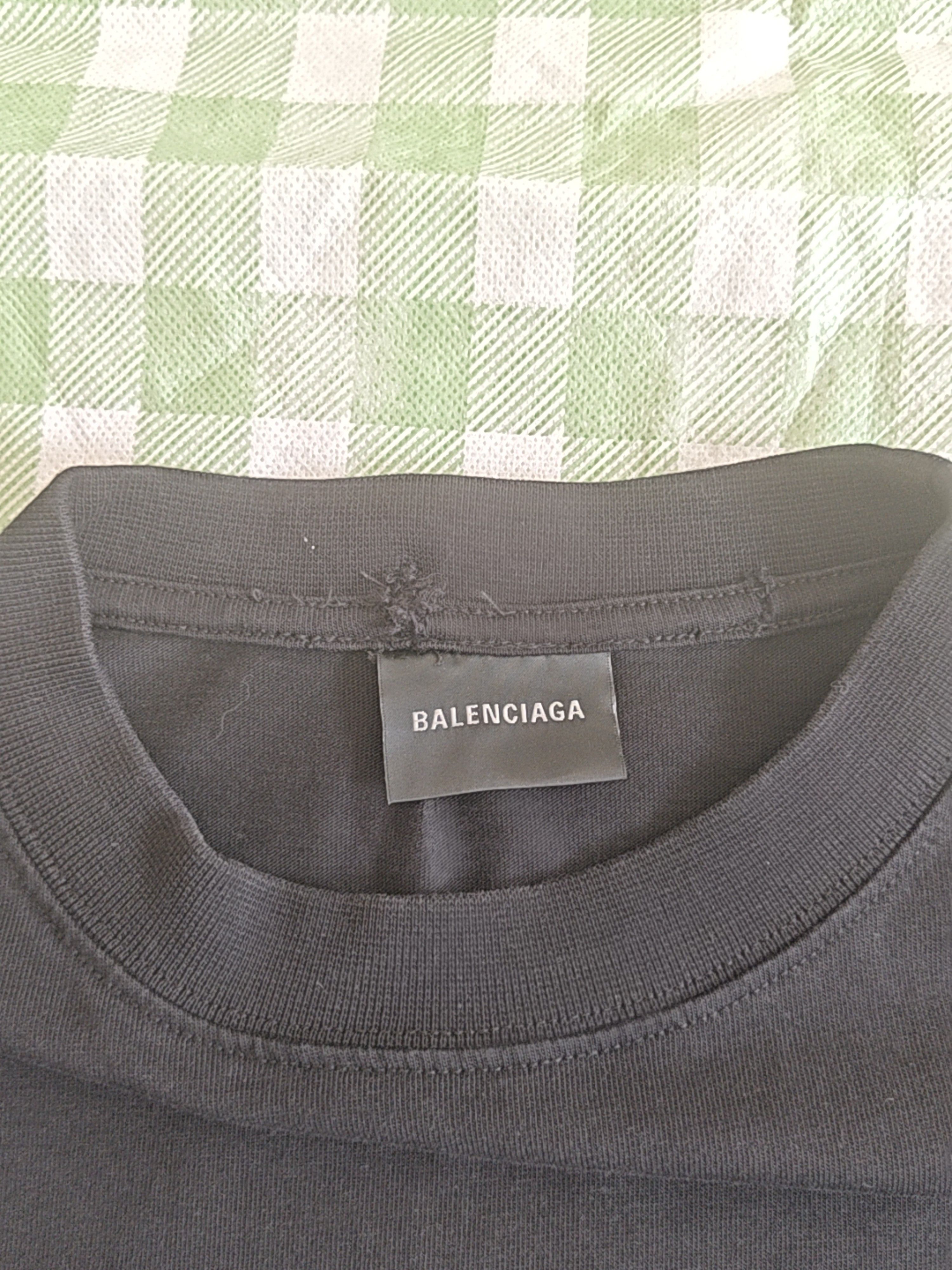 Balenciaga Balenciaga Tape Logo T-Shirt Size S Size US S / EU 44-46 / 1 - 3 Thumbnail