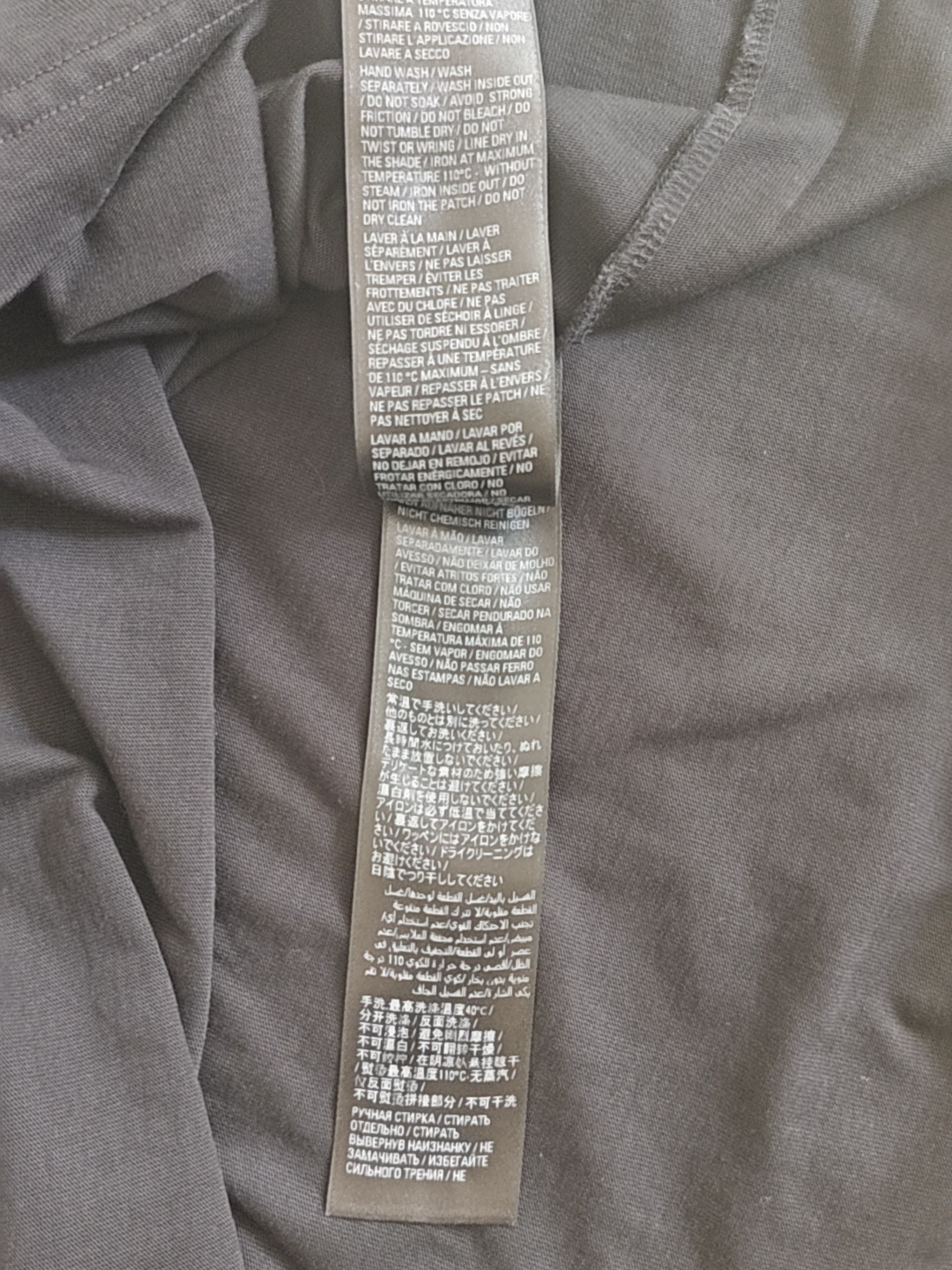 Balenciaga Balenciaga Tape Logo T-Shirt Size S Size US S / EU 44-46 / 1 - 5 Thumbnail