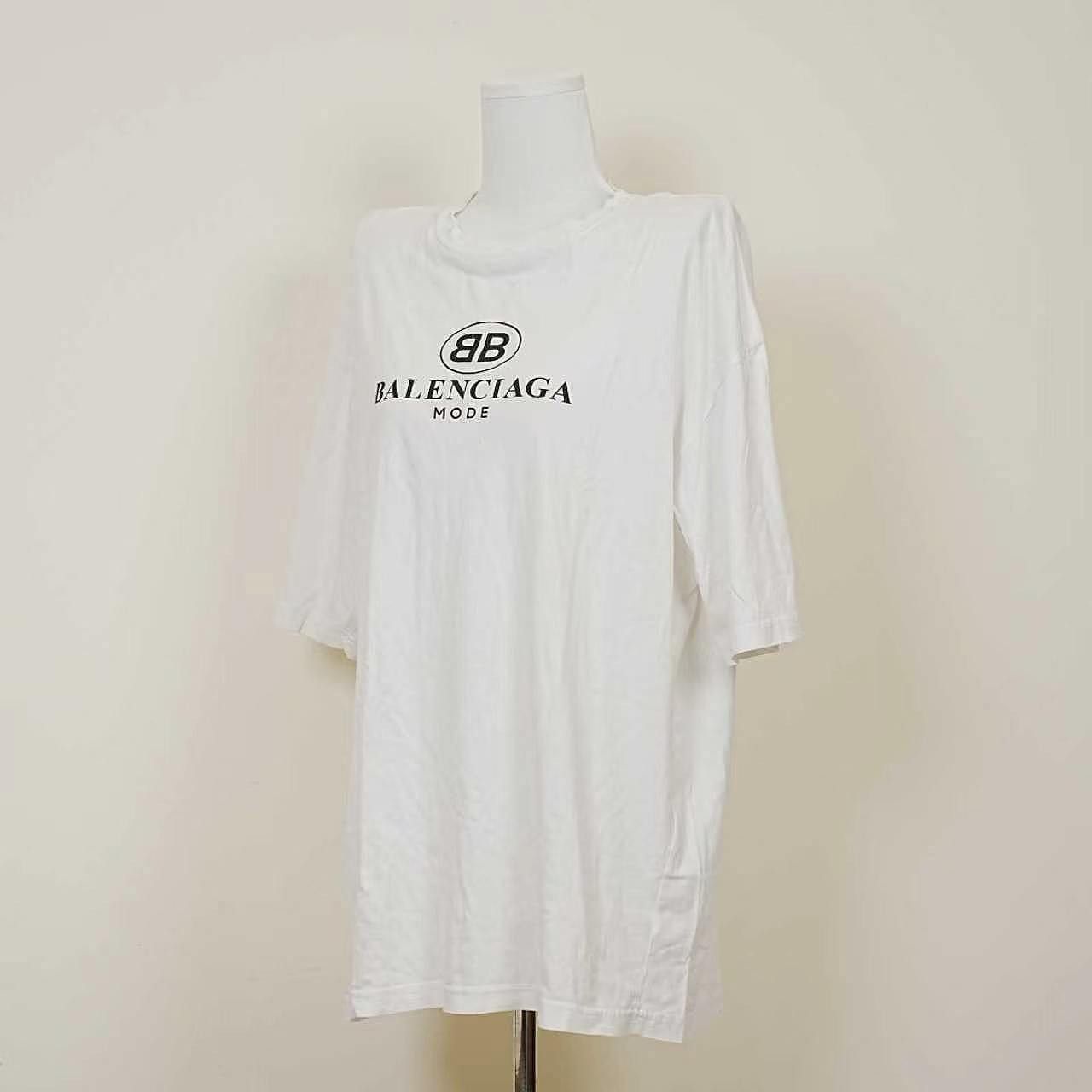 Balenciaga Balenciaga Logo T-Shirt Size L Size US L / EU 52-54 / 3 - 5 Thumbnail