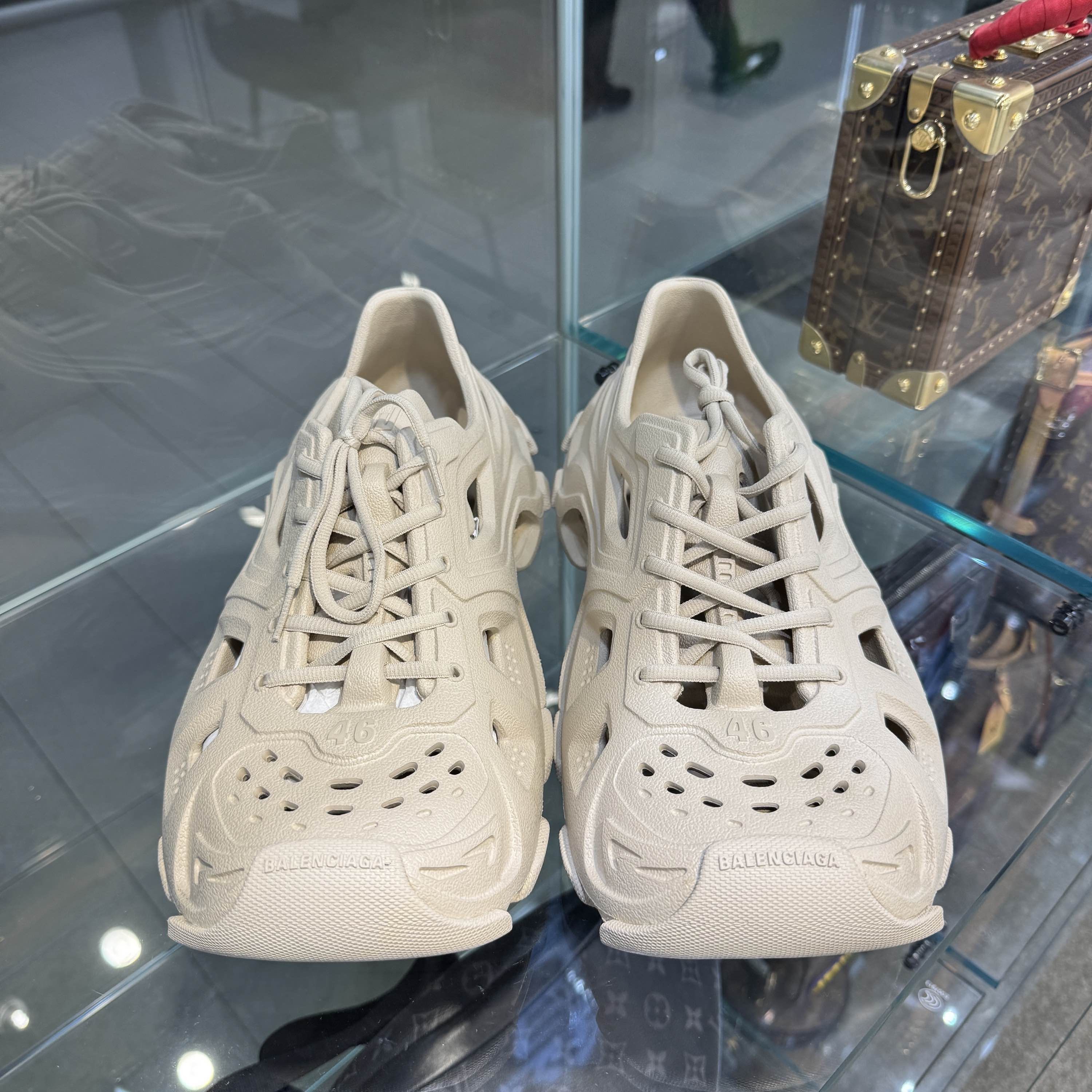 Balenciaga Balenciaga 3XL Sneakers Size 13 Size US 13 / EU 46 - 2 Thumbnail