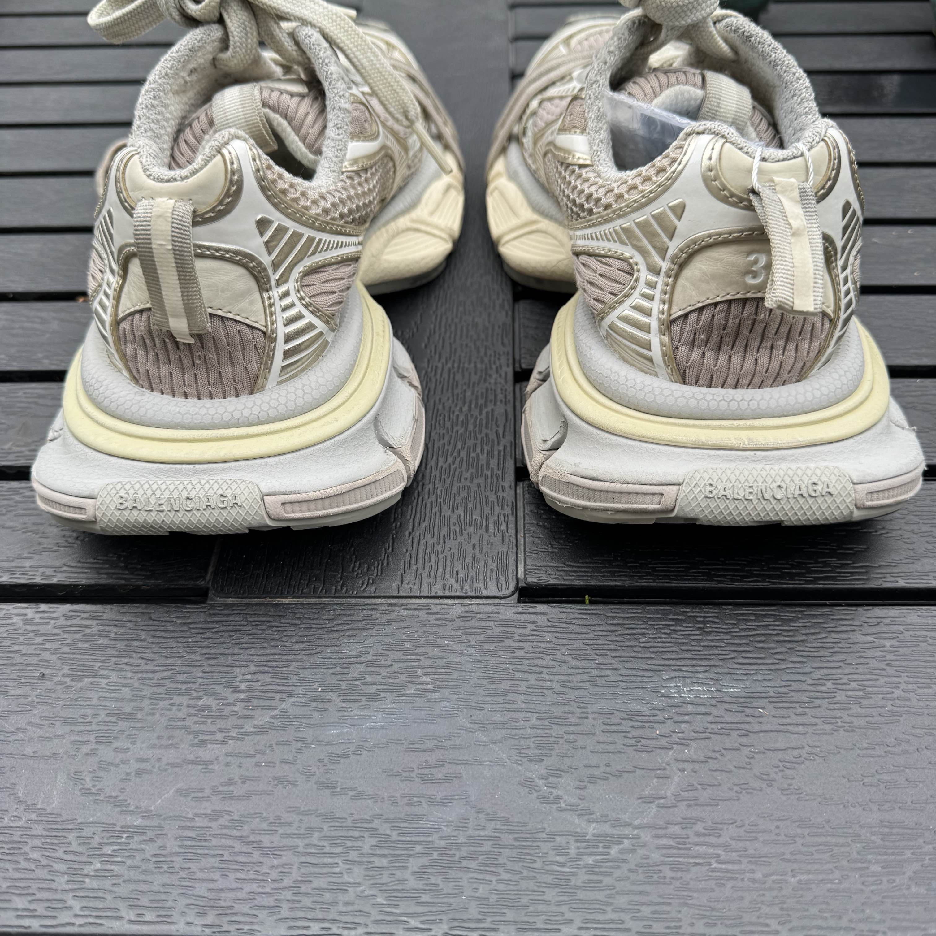 Balenciaga Balenciaga 3XL Low-Top Sneakers Beige Size 37 Size US 7 / IT 37 - 3 Thumbnail