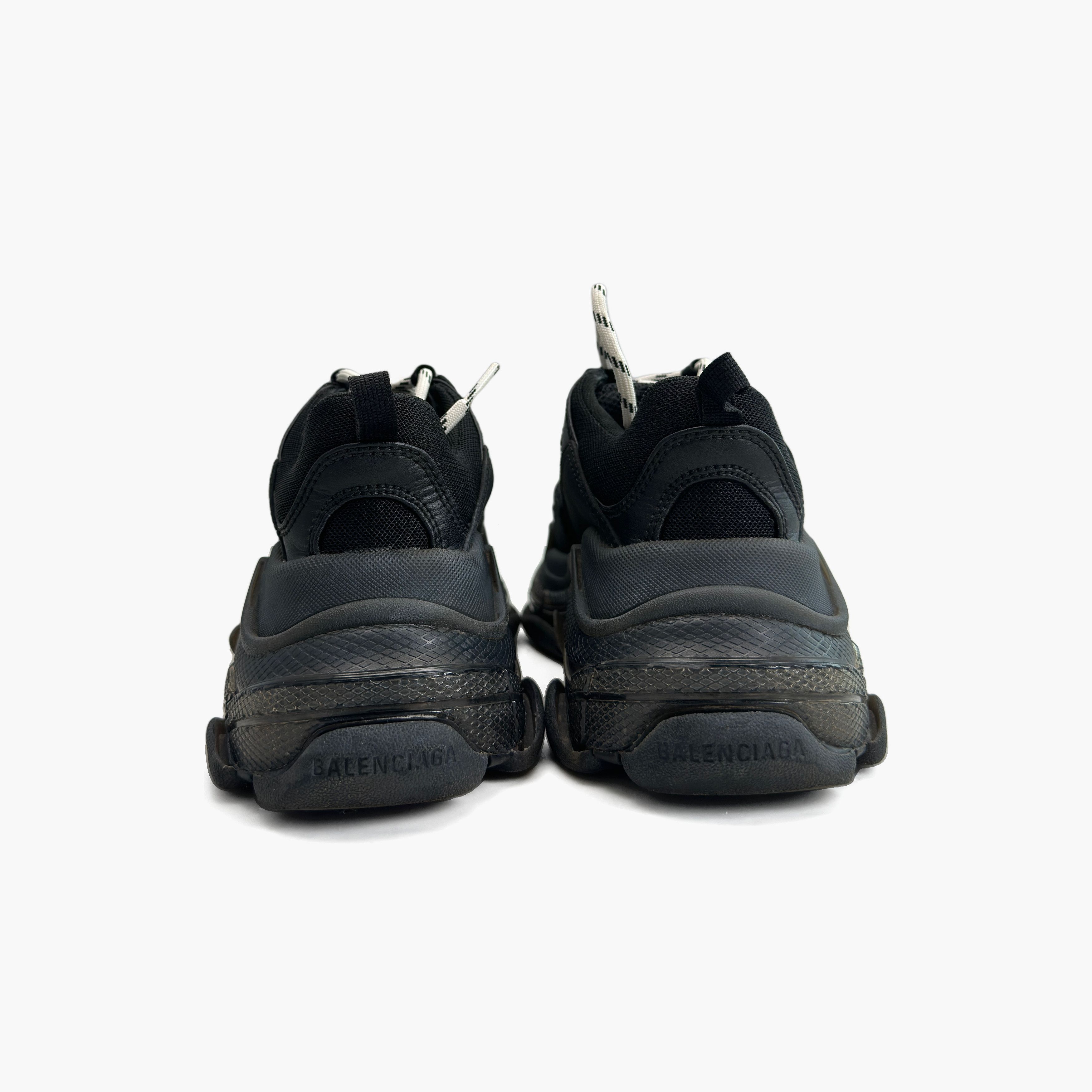 Balenciaga Balenciaga Triple S Low-Top Sneakers Size 36 Size US 6 / IT 36 - 6 Thumbnail