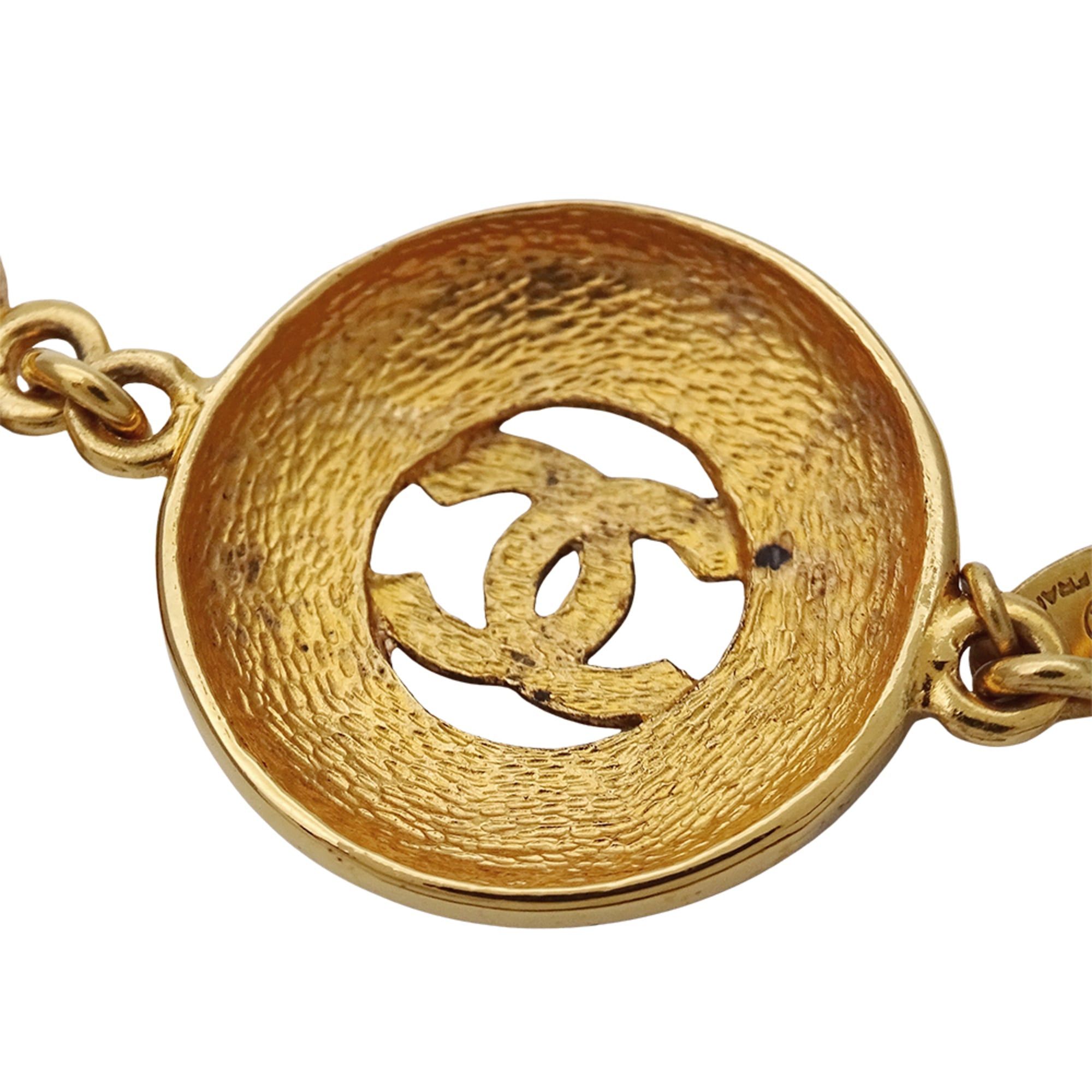 Chanel Chanel bracelet for women, gold, Coco Mark circle design. Size ONE SIZE - 10 Thumbnail