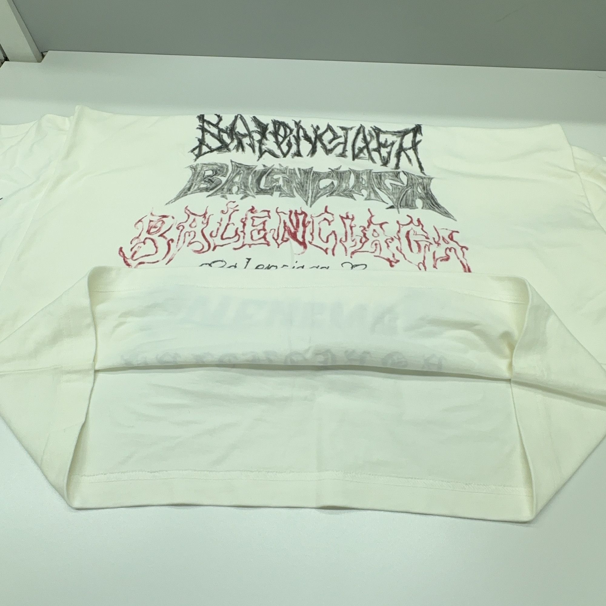 Balenciaga Balenciaga Graphic Logo T-Shirt Size XS Size US XS / EU 42 / 0 - 8 Thumbnail