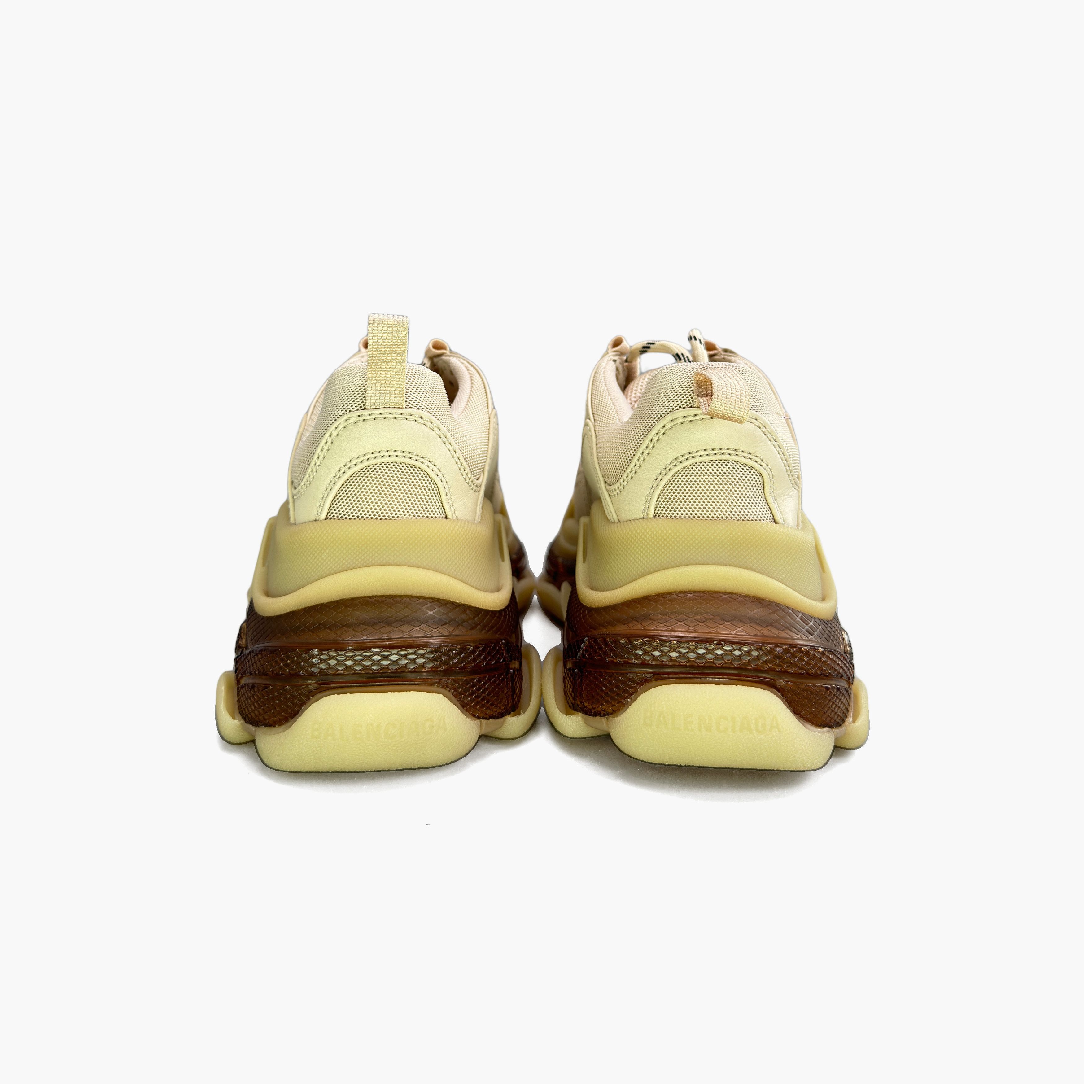 Balenciaga Balenciaga Triple S Sneakers Beige Size 36 Size US 6 / IT 36 - 6 Thumbnail
