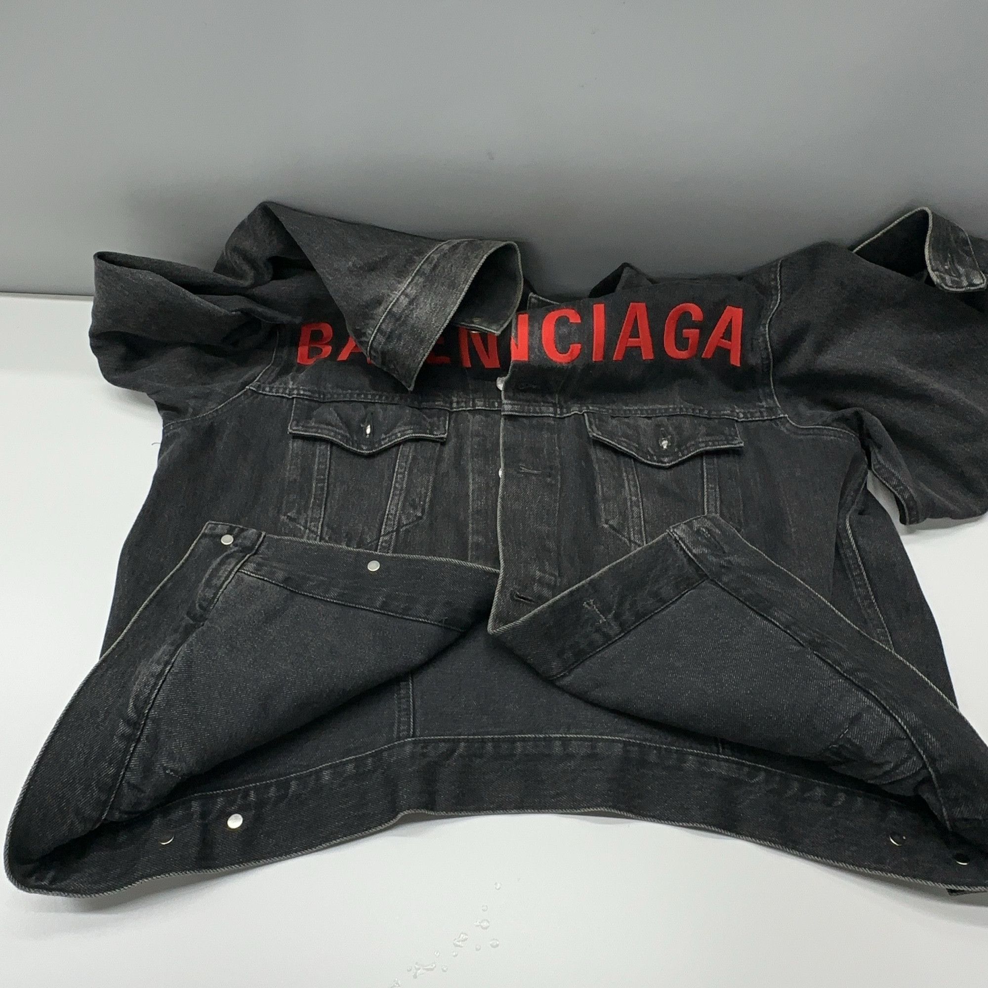 Balenciaga Balenciaga Logo Denim Jacket Size S Size US S / EU 44-46 / 1 - 10 Thumbnail