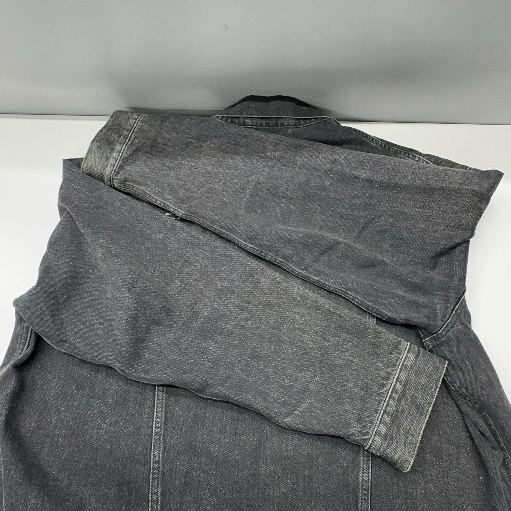 Balenciaga Balenciaga Logo Denim Jacket Size S Size US S / EU 44-46 / 1 - 11 Thumbnail