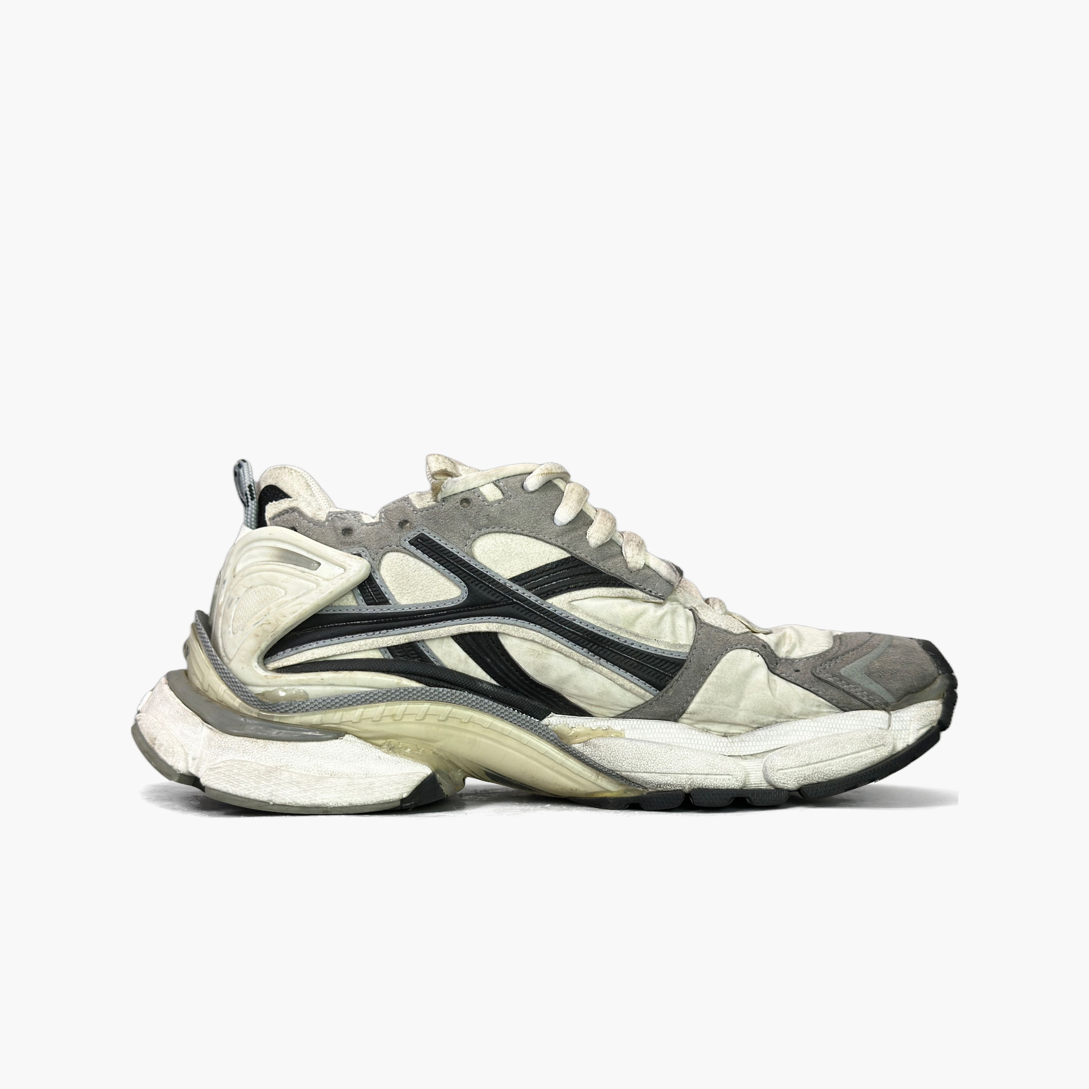 Balenciaga Balenciaga Runner Sneakers Size 42 Size US 9 / EU 42 - 2 Thumbnail