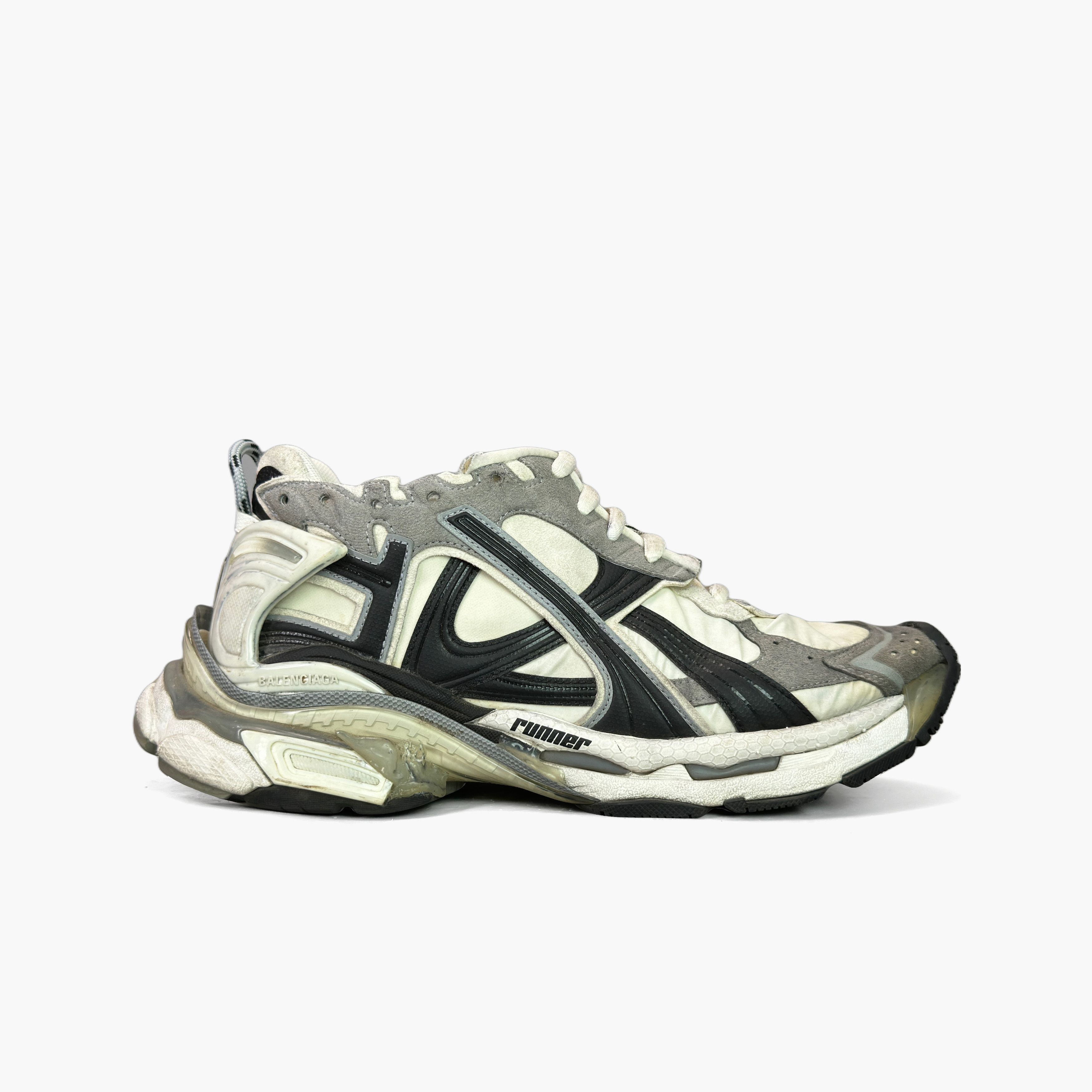 Balenciaga Balenciaga Runner Sneakers Size 42 Size US 9 / EU 42 - 4 Thumbnail