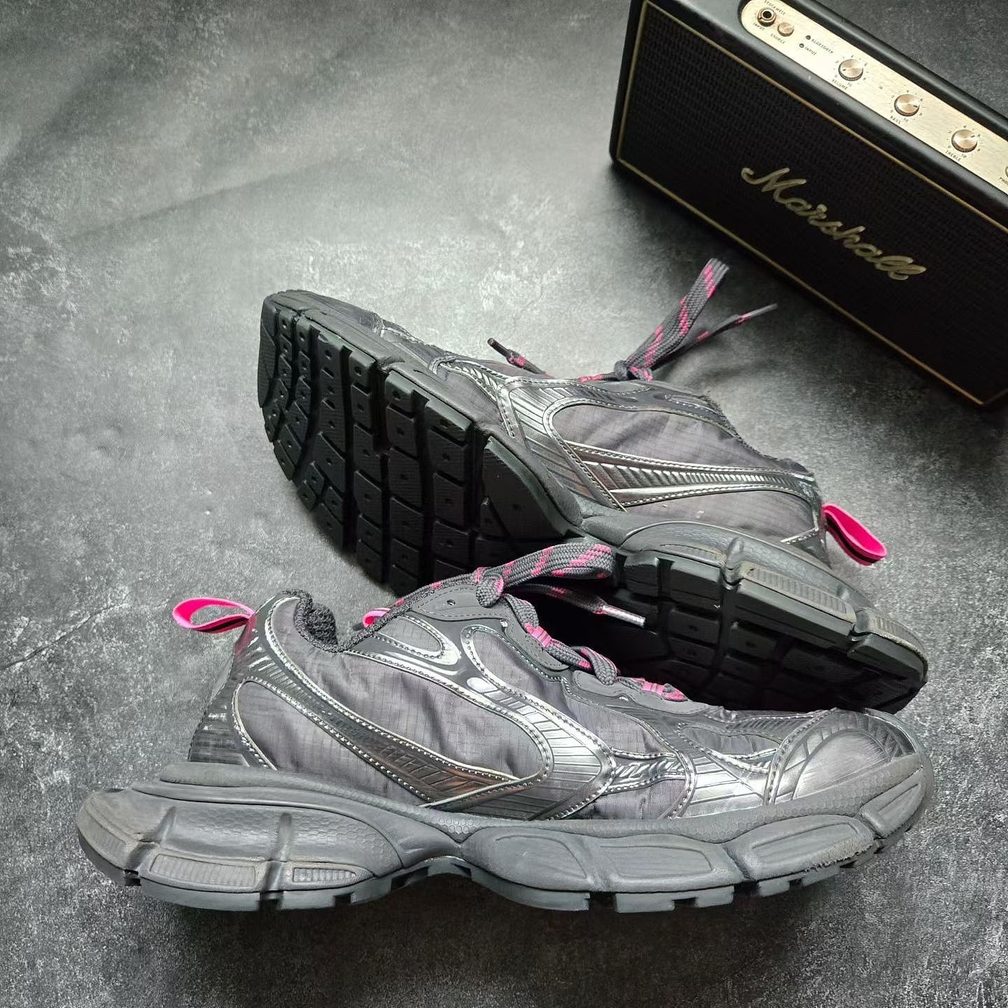 Balenciaga Balenciaga 3XL Low-Top Sneakers Size 11 Size US 11 / EU 44 - 9 Thumbnail