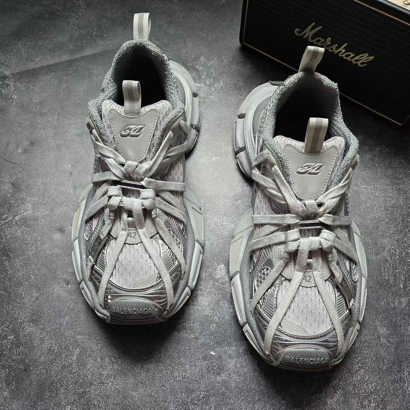 Balenciaga Balenciaga 3XL Low-Top Sneakers Gray Size 9 Size US 9 / EU 42 - 2 Thumbnail