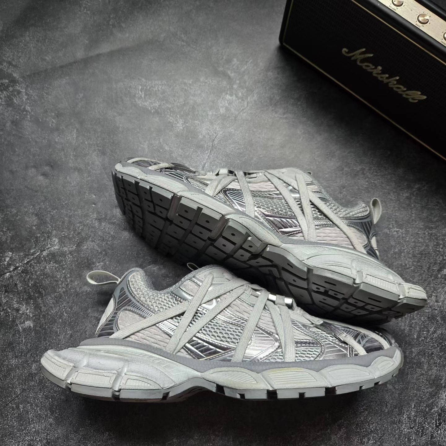 Balenciaga Balenciaga 3XL Low-Top Sneakers Gray Size 9 Size US 9 / EU 42 - 8 Thumbnail
