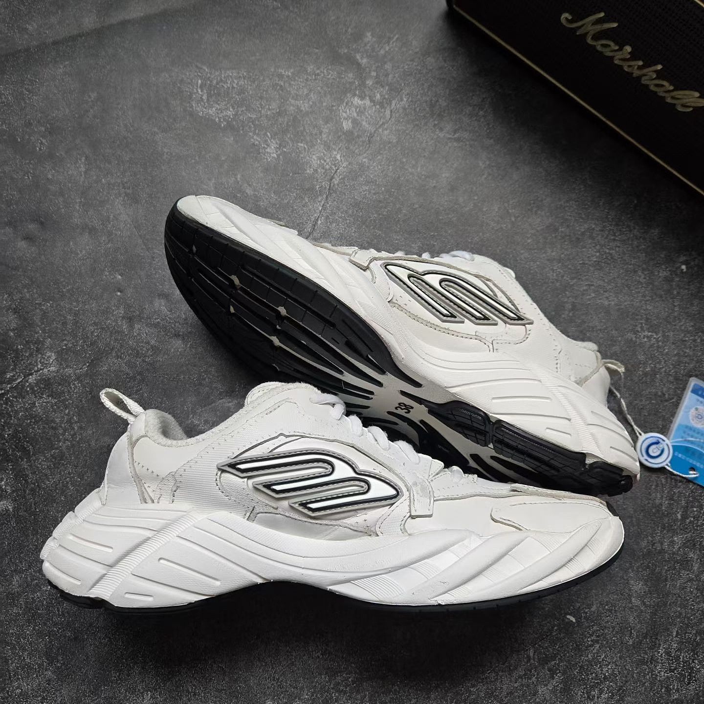 Balenciaga Balenciaga Monday Low-Top Sneakers Size 38 Size US 8 / IT 38 - 9 Thumbnail