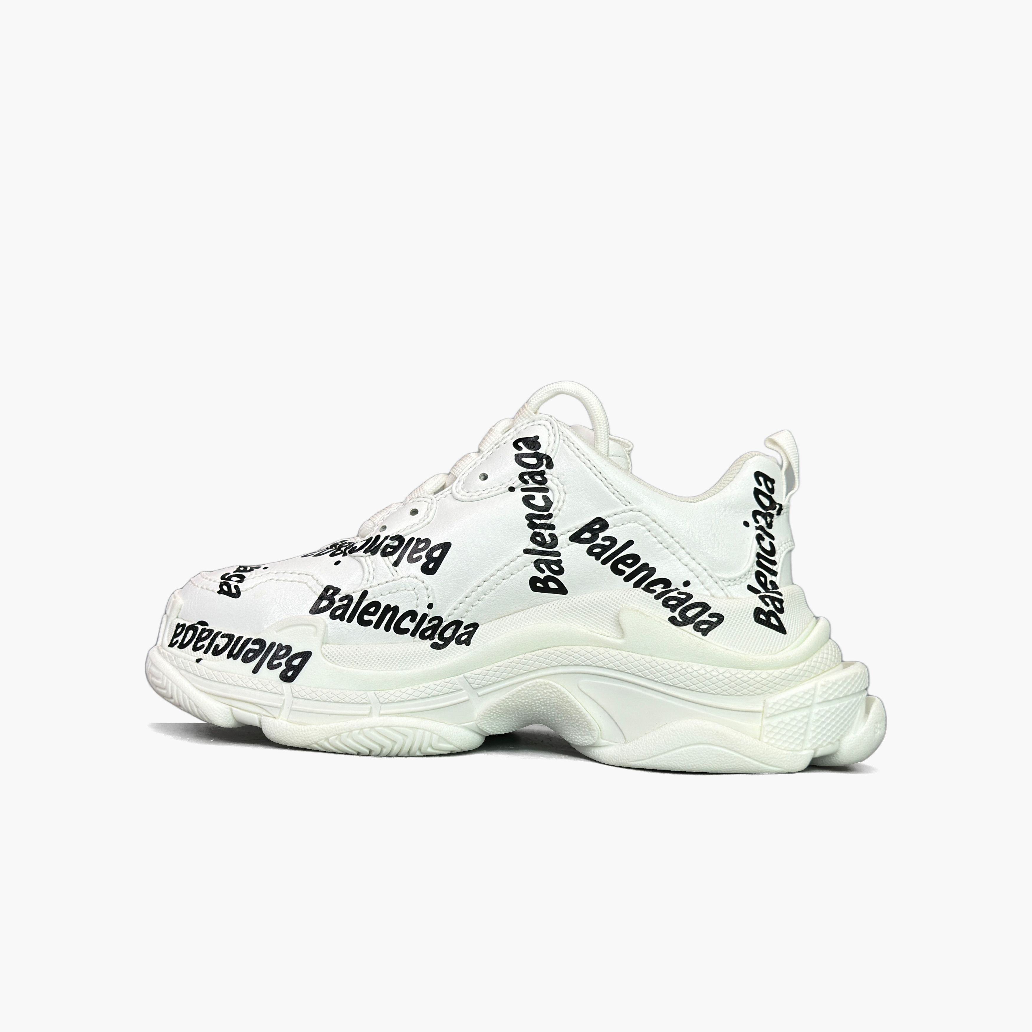Balenciaga Balenciaga All-Over Logo Triple S Sneakers Size 37 Size US 7 / IT 37 - 3 Thumbnail