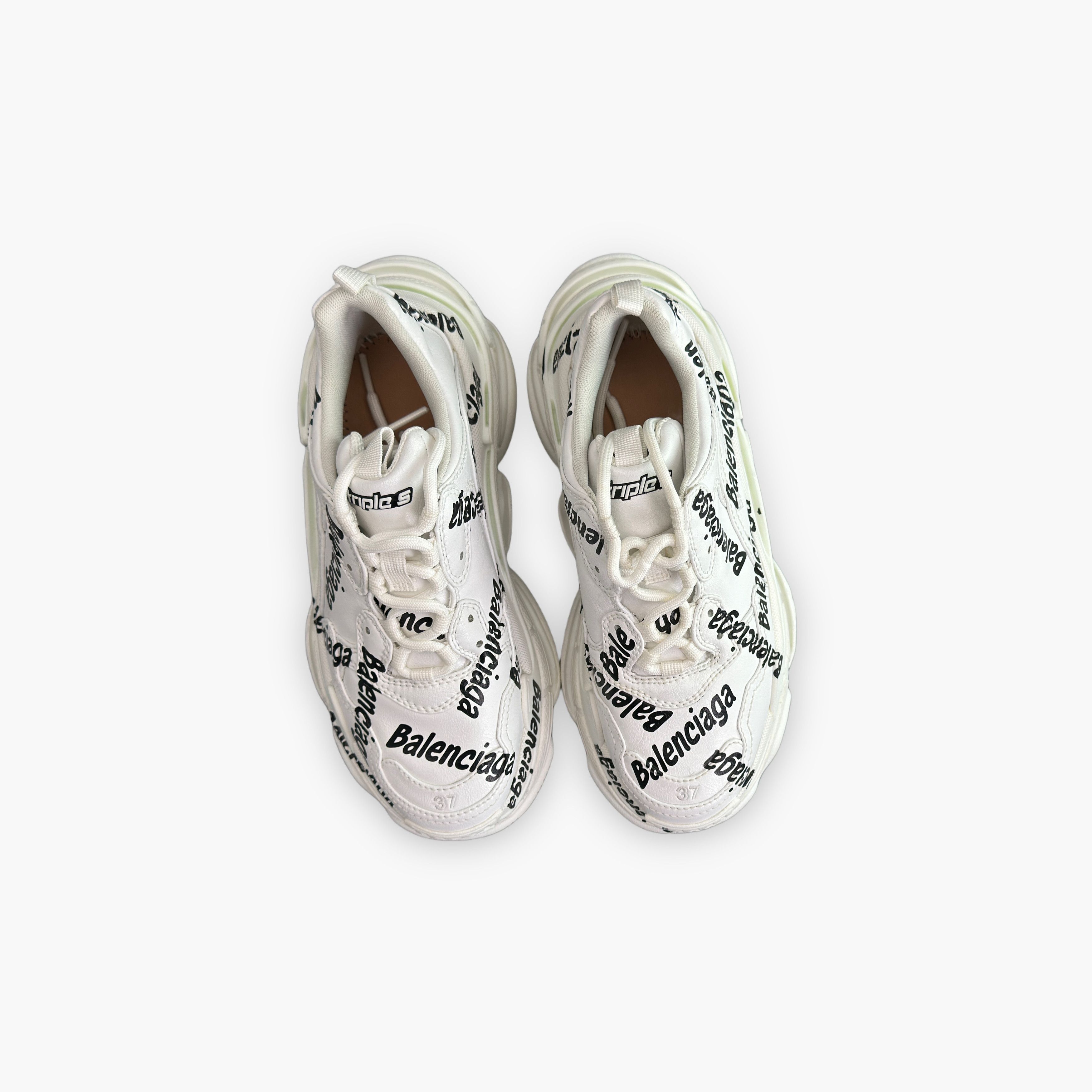 Balenciaga Balenciaga All-Over Logo Triple S Sneakers Size 37 Size US 7 / IT 37 - 9 Thumbnail