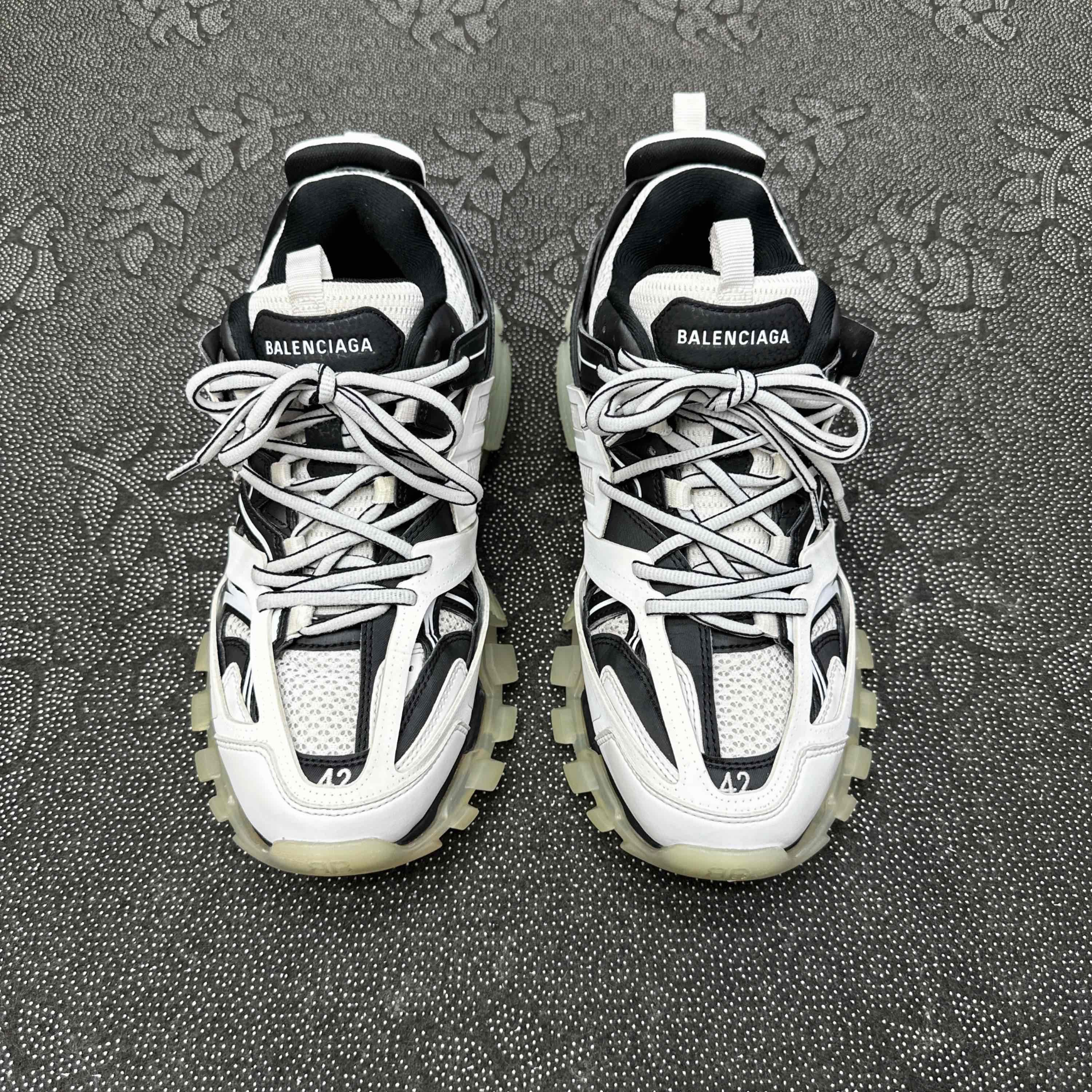 Balenciaga Balenciaga Track Clearsole Sneakers Size 9 Size US 9 / EU 42 - 2 Thumbnail