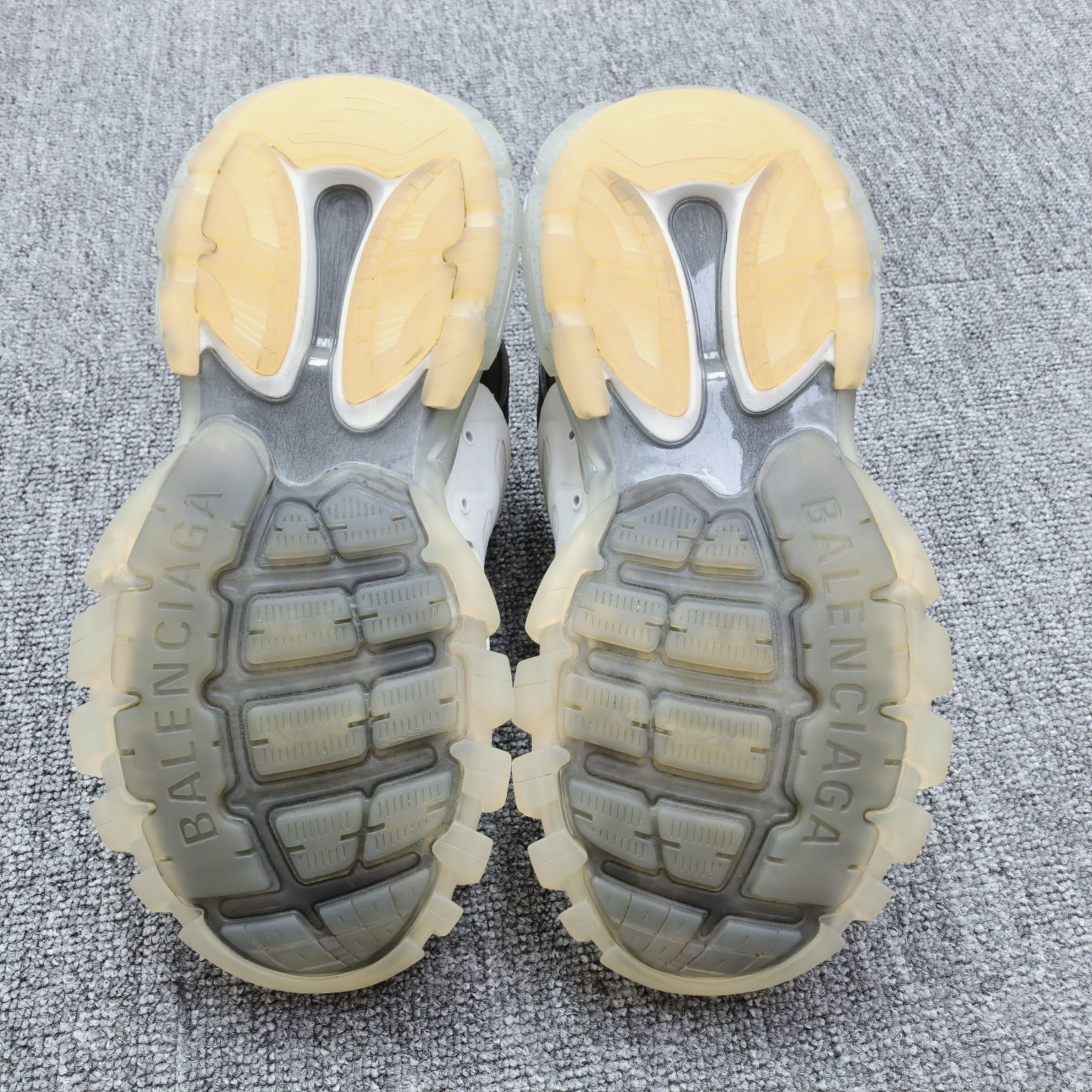 Balenciaga Balenciaga Track Clearsole Sneakers Size 9 Size US 9 / EU 42 - 4 Thumbnail