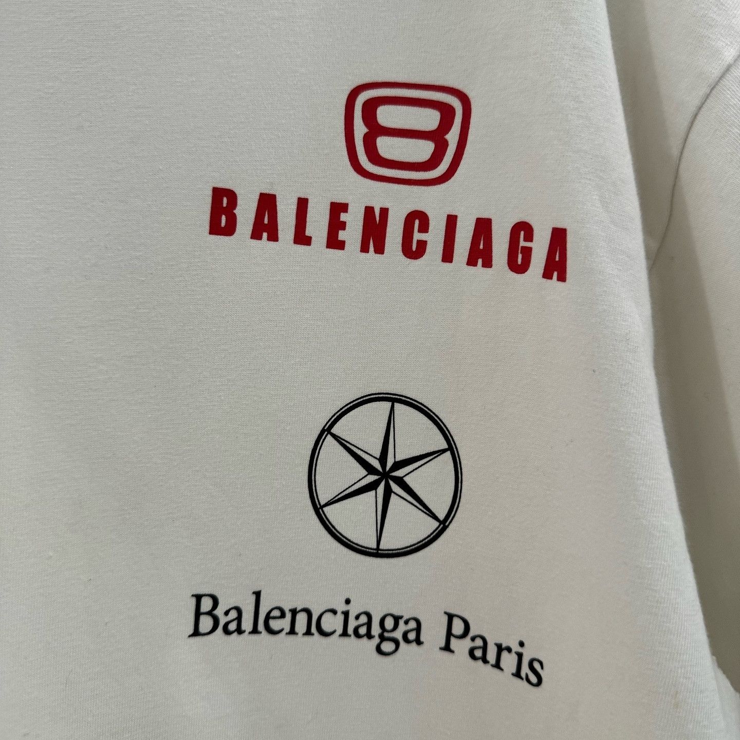 Balenciaga Balenciaga Graphic Logo Long Sleeve T-Shirt Size S Size US S / EU 44-46 / 1 - 8 Thumbnail